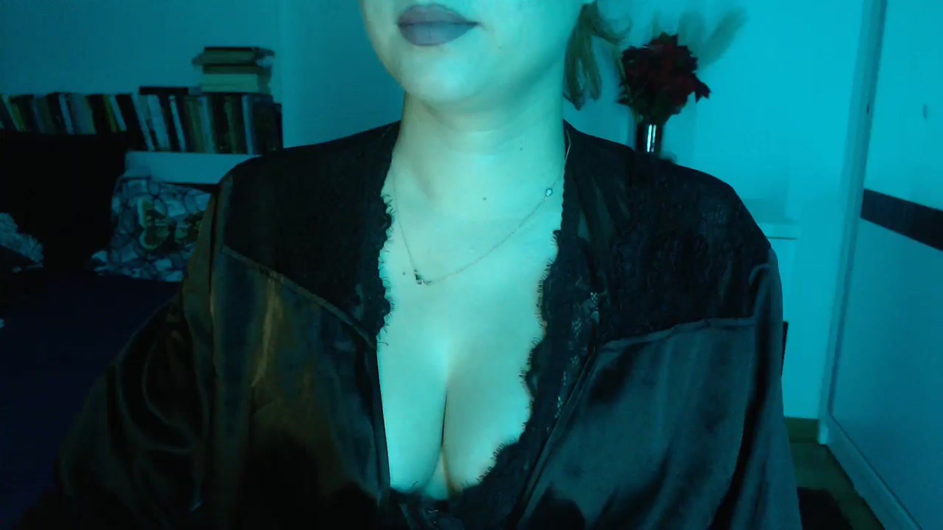 Gallery image thumbnail from Sandy___'s myfreecams stream on, 10/12/2024, 23:23 image 3 of 20