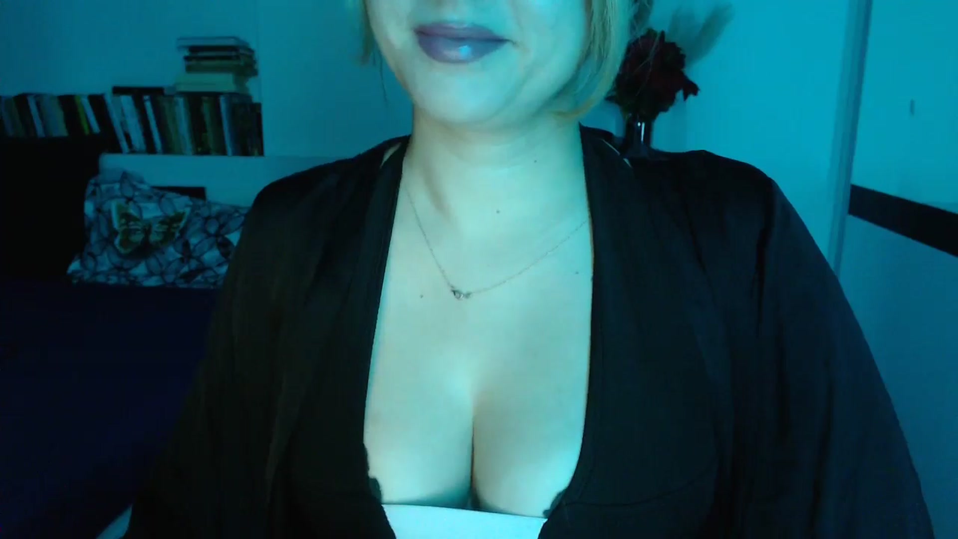 Gallery image thumbnail from Sandy___'s myfreecams stream on, 10/26/2024, 23:34 image 11 of 20