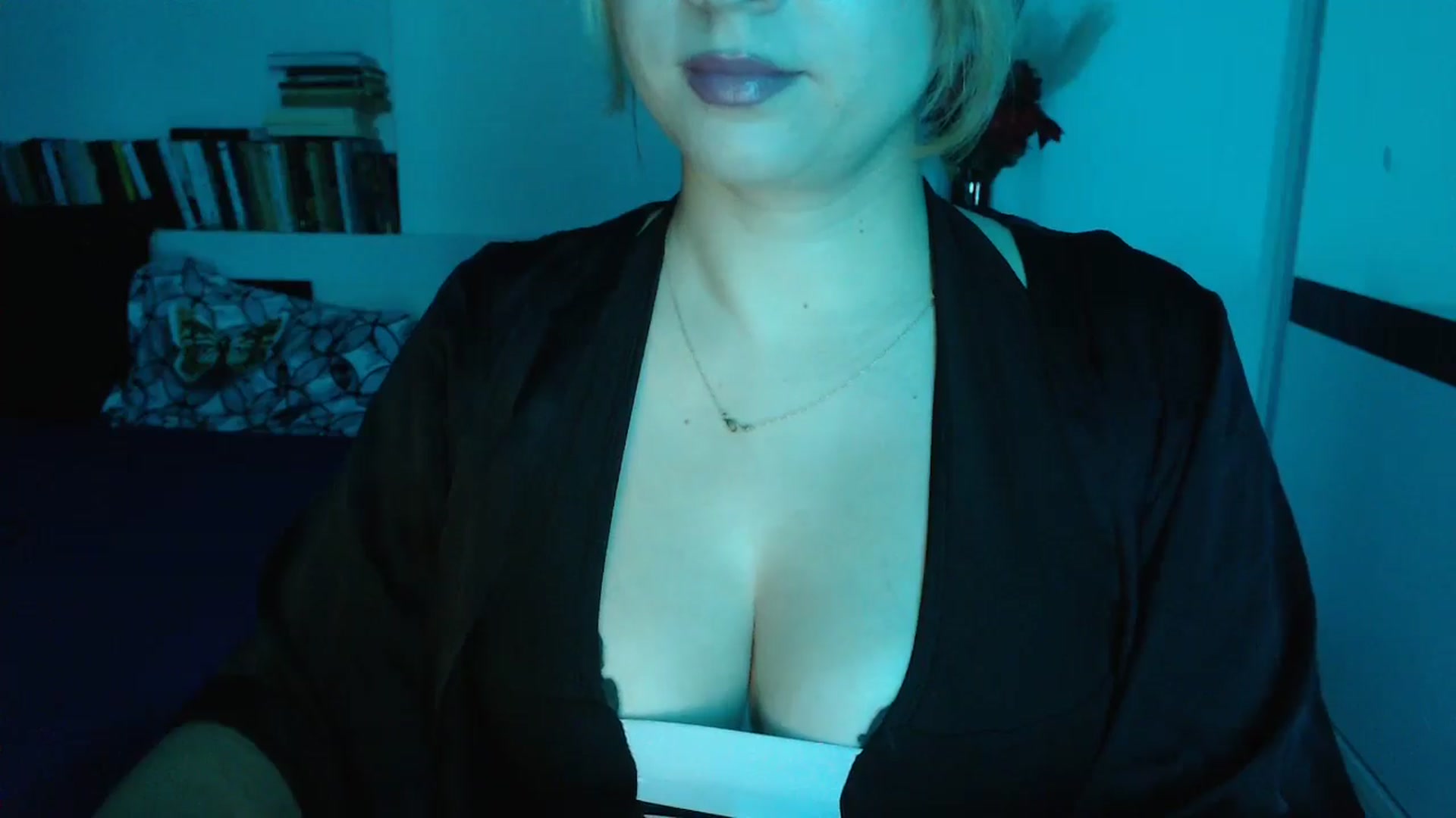Gallery image thumbnail from Sandy___'s myfreecams stream on, 10/26/2024, 23:34 image 14 of 20