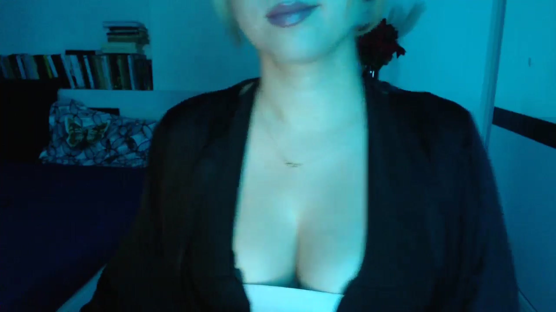 Gallery image thumbnail from Sandy___'s myfreecams stream on, 10/26/2024, 23:34 image 7 of 20