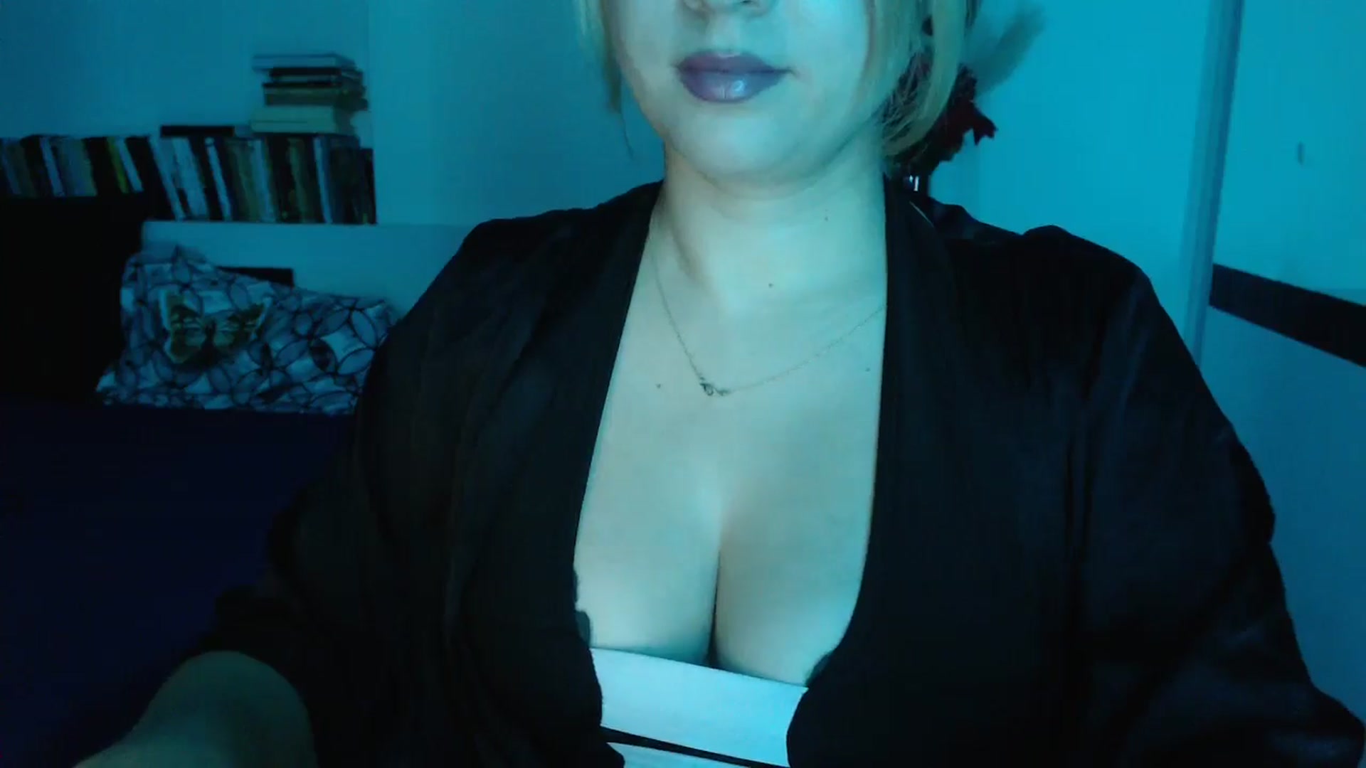 Gallery image thumbnail from Sandy___'s myfreecams stream on, 10/26/2024, 23:34 image 8 of 20