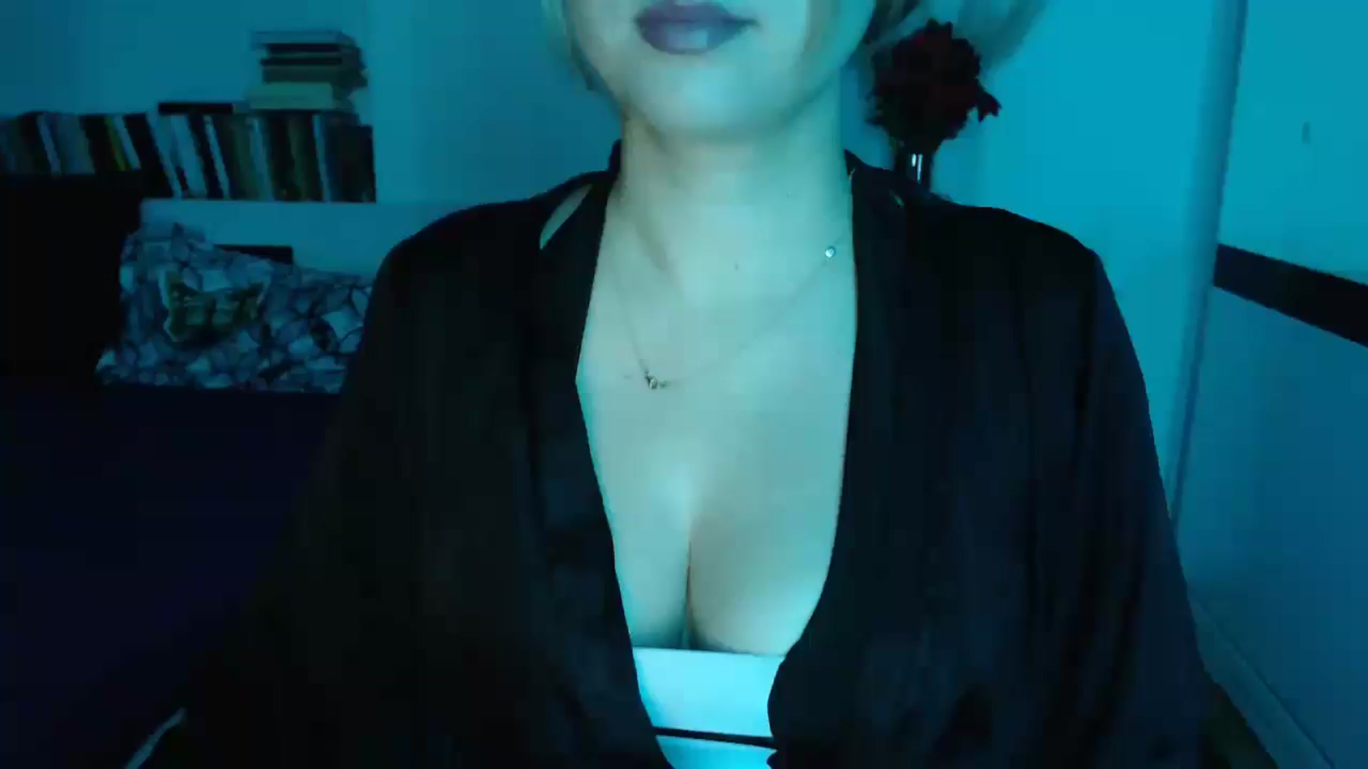 Gallery image thumbnail from Sandy___'s myfreecams stream on, 10/27/2024, 24:22 image 8 of 20