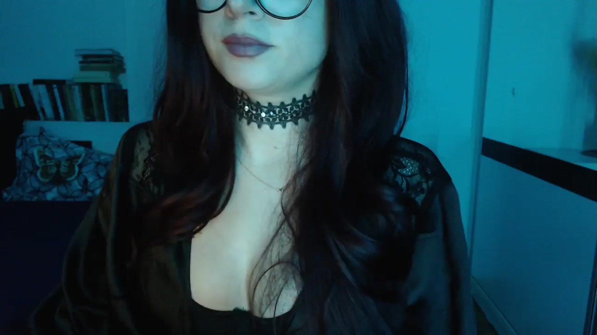 Gallery image thumbnail from Sandy___'s myfreecams stream on, 10/31/2024, 24:40 image 4 of 20