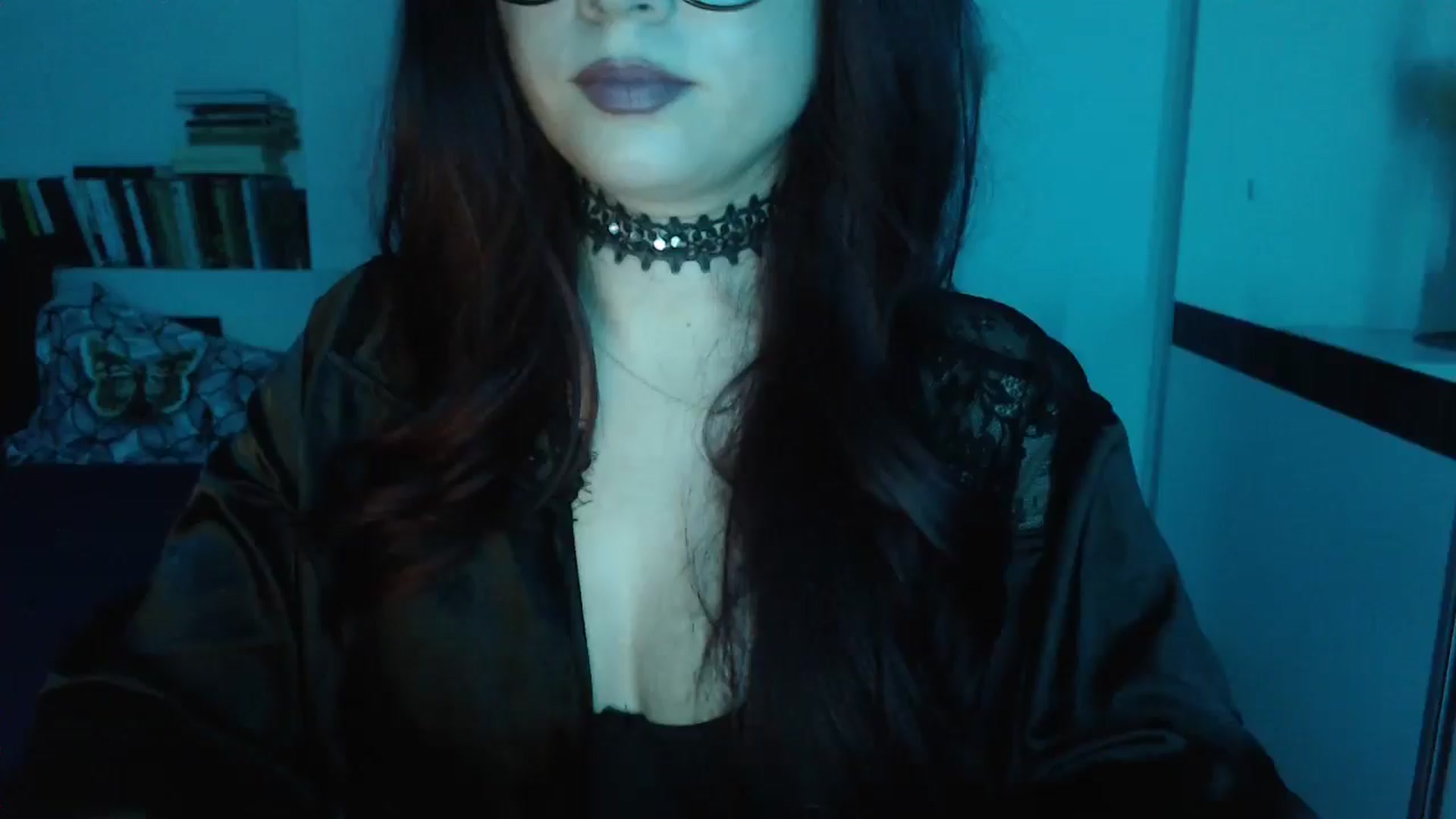 Gallery image thumbnail from Sandy___'s myfreecams stream on, 10/31/2024, 24:40 image 13 of 20