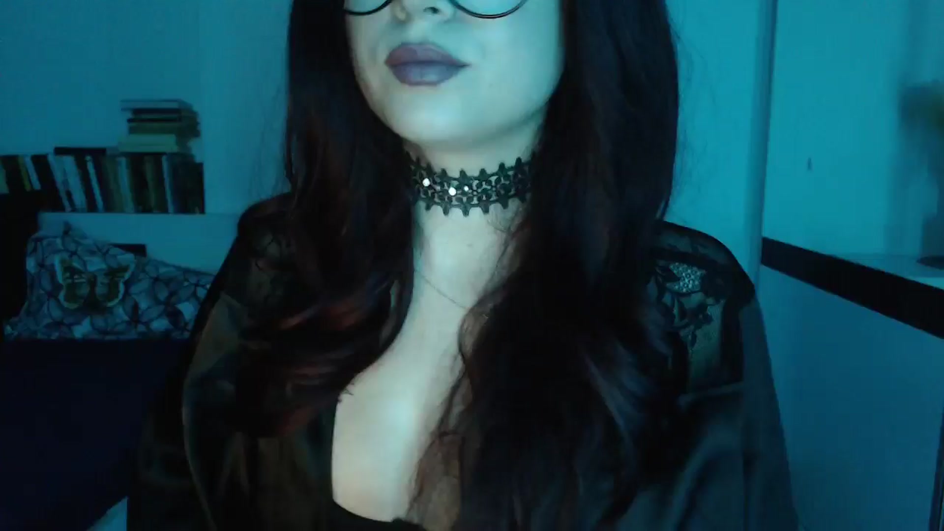 Gallery image thumbnail from Sandy___'s myfreecams stream on, 10/31/2024, 24:40 image 1 of 20