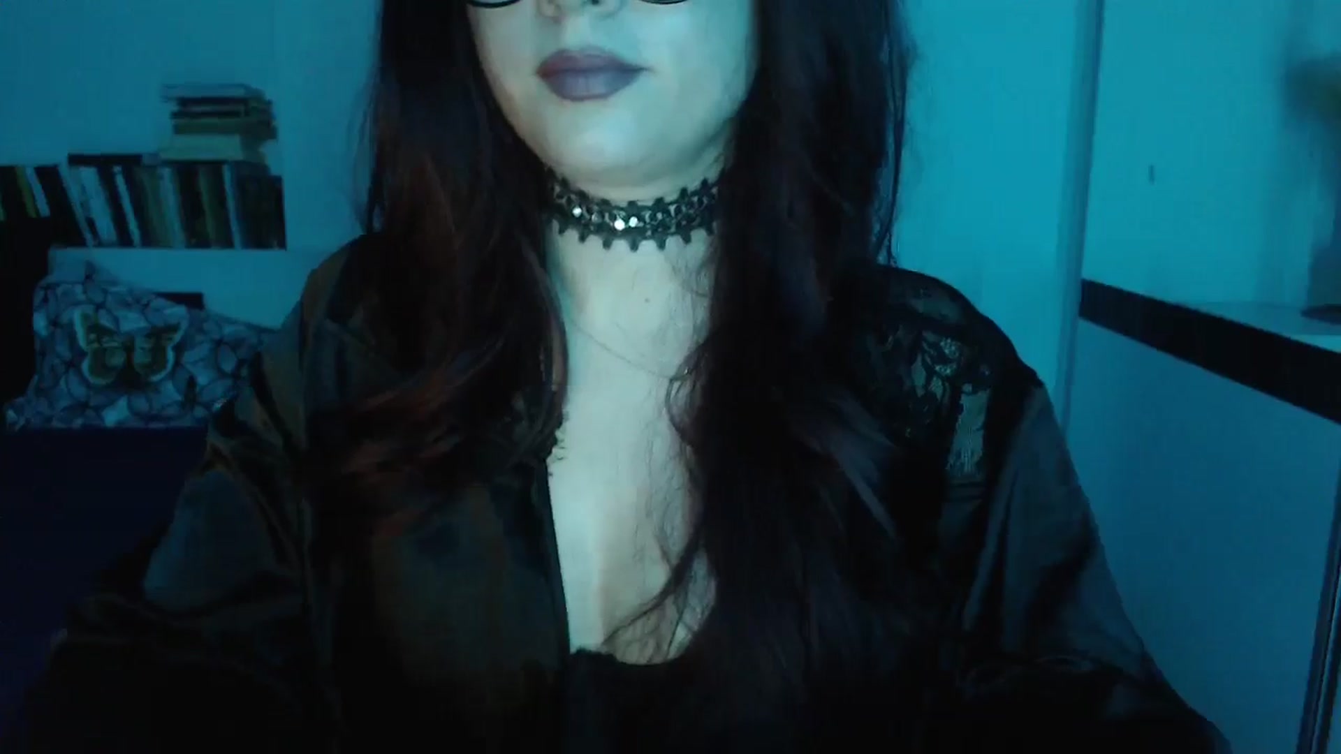 Gallery image thumbnail from Sandy___'s myfreecams stream on, 10/31/2024, 24:40 image 16 of 20