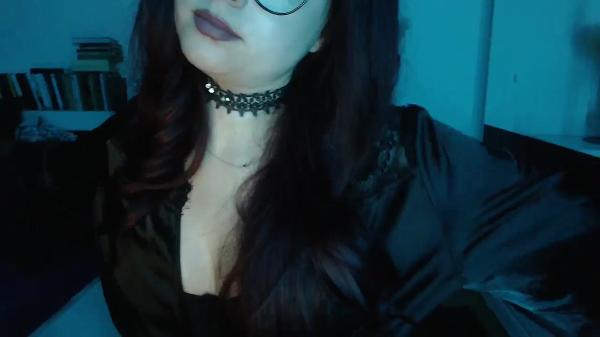 Gallery image thumbnail from Sandy___'s myfreecams stream on, 10/31/2024, 01:09 image 8 of 20