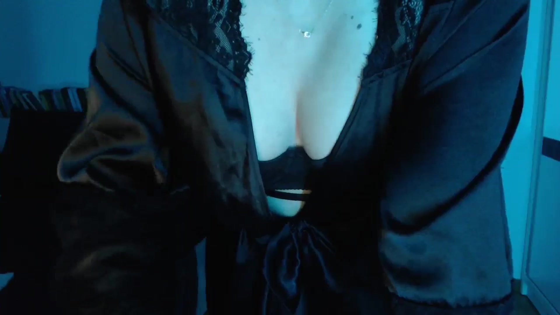 Gallery image thumbnail from Sandy___'s myfreecams stream on, 11/09/2024, 24:01 image 10 of 20