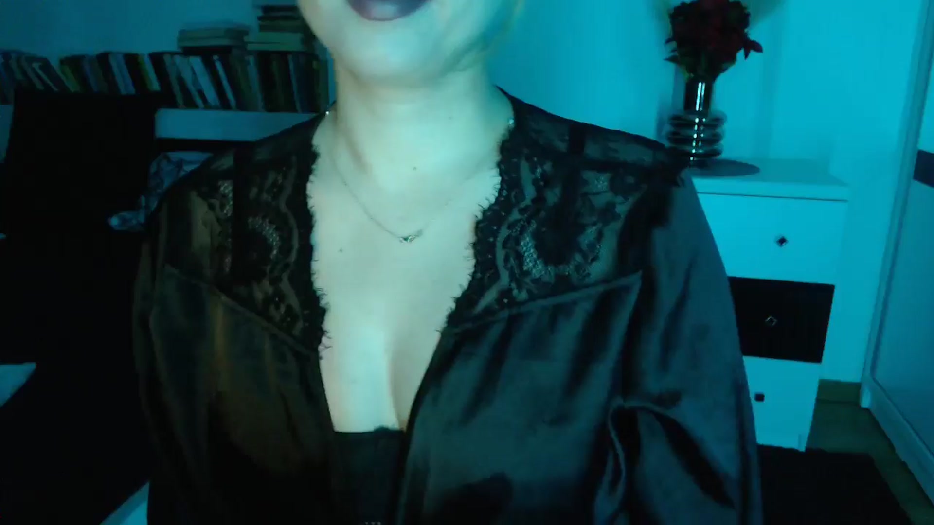 Gallery image thumbnail from Sandy___'s myfreecams stream on, 11/09/2024, 01:24 image 7 of 20