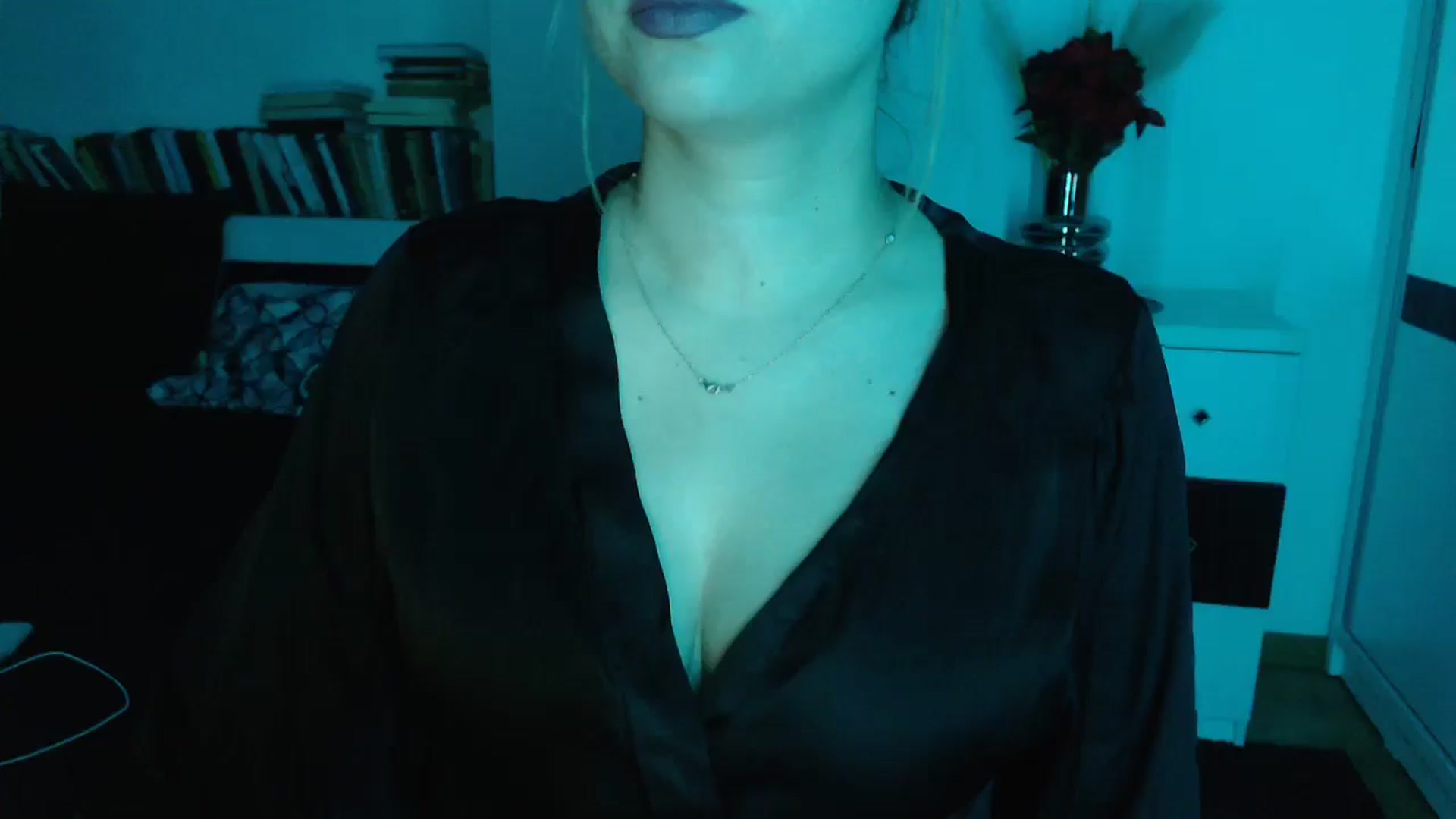 Gallery image thumbnail from Sandy___'s myfreecams stream on, 11/10/2024, 01:33 image 7 of 20
