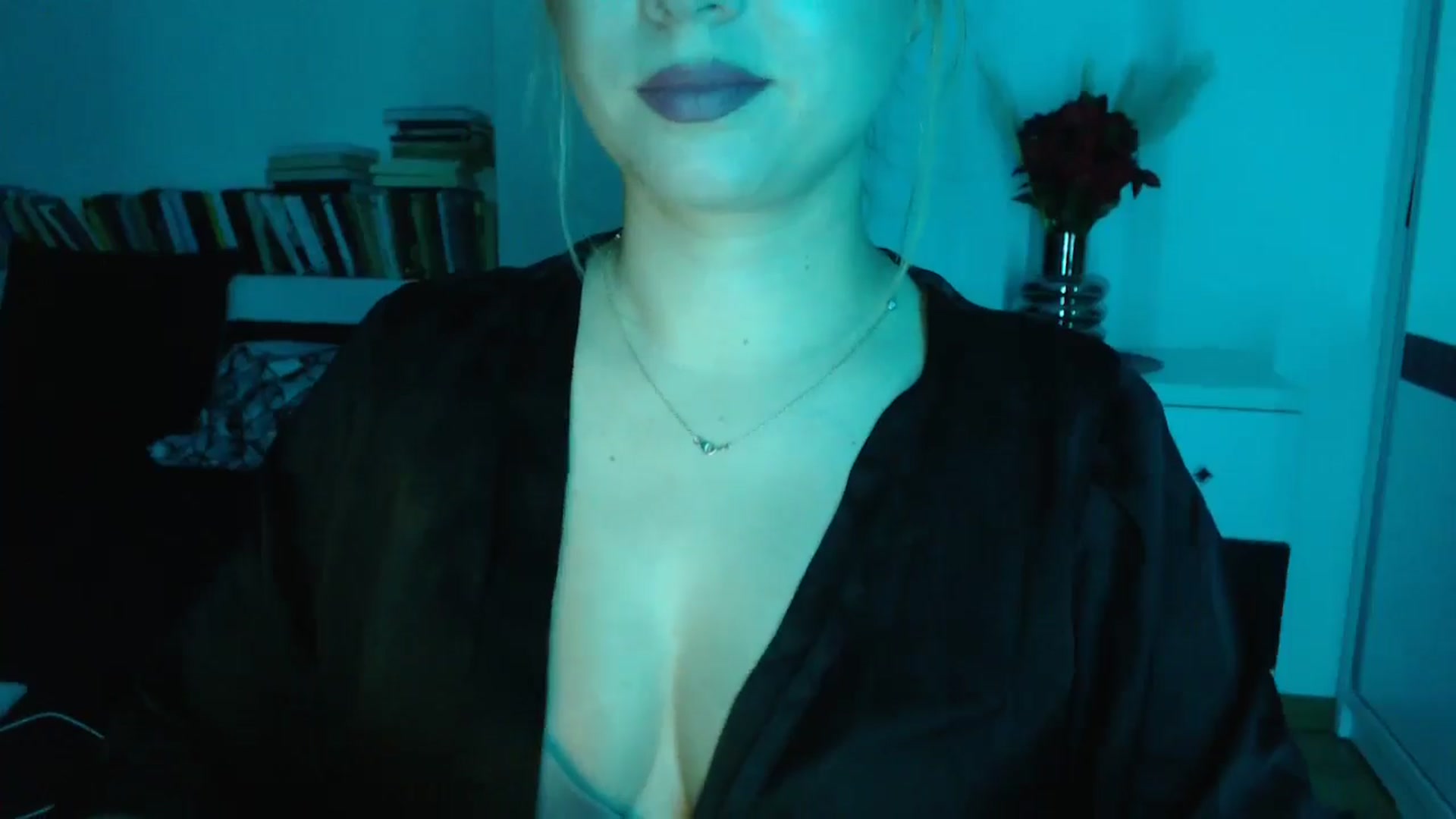 Gallery image thumbnail from Sandy___'s myfreecams stream on, 11/10/2024, 01:33 image 12 of 20