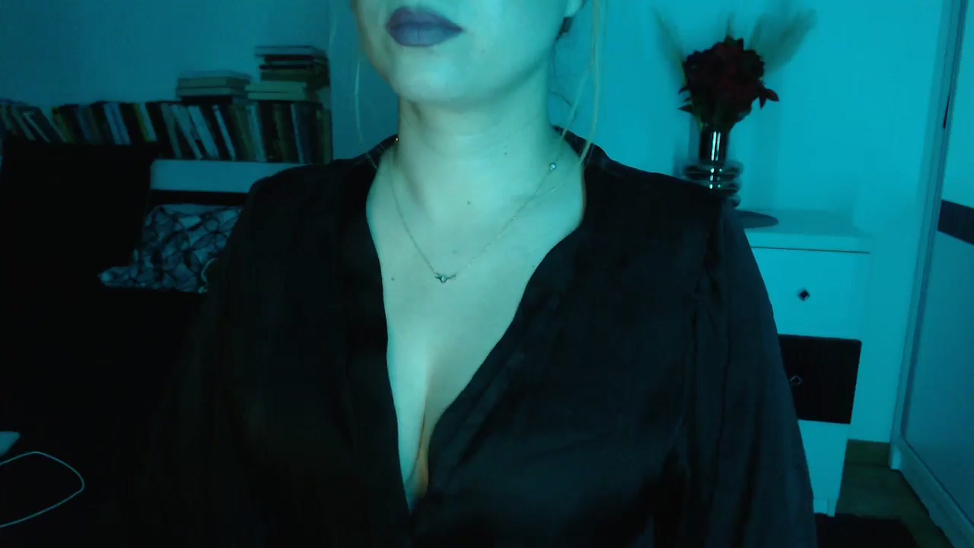 Gallery image thumbnail from Sandy___'s myfreecams stream on, 11/10/2024, 01:33 image 3 of 20