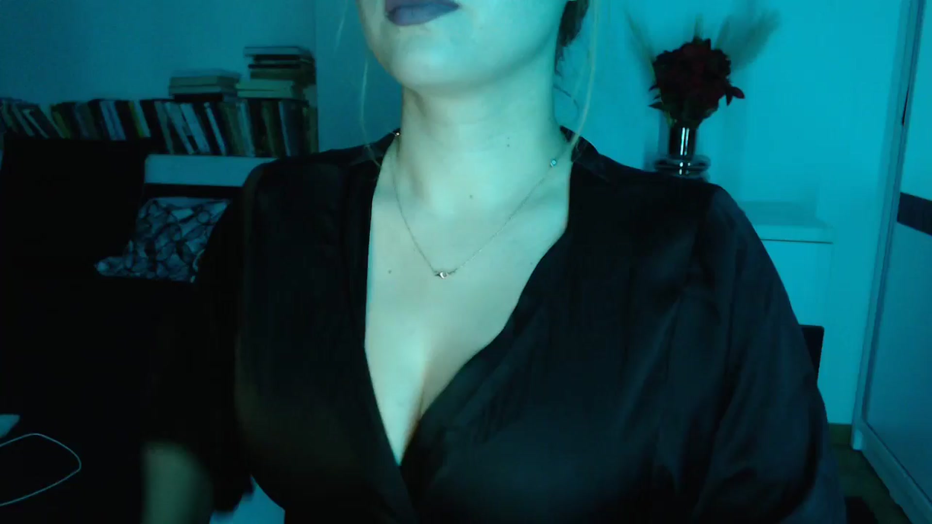 Gallery image thumbnail from Sandy___'s myfreecams stream on, 11/10/2024, 01:33 image 1 of 20