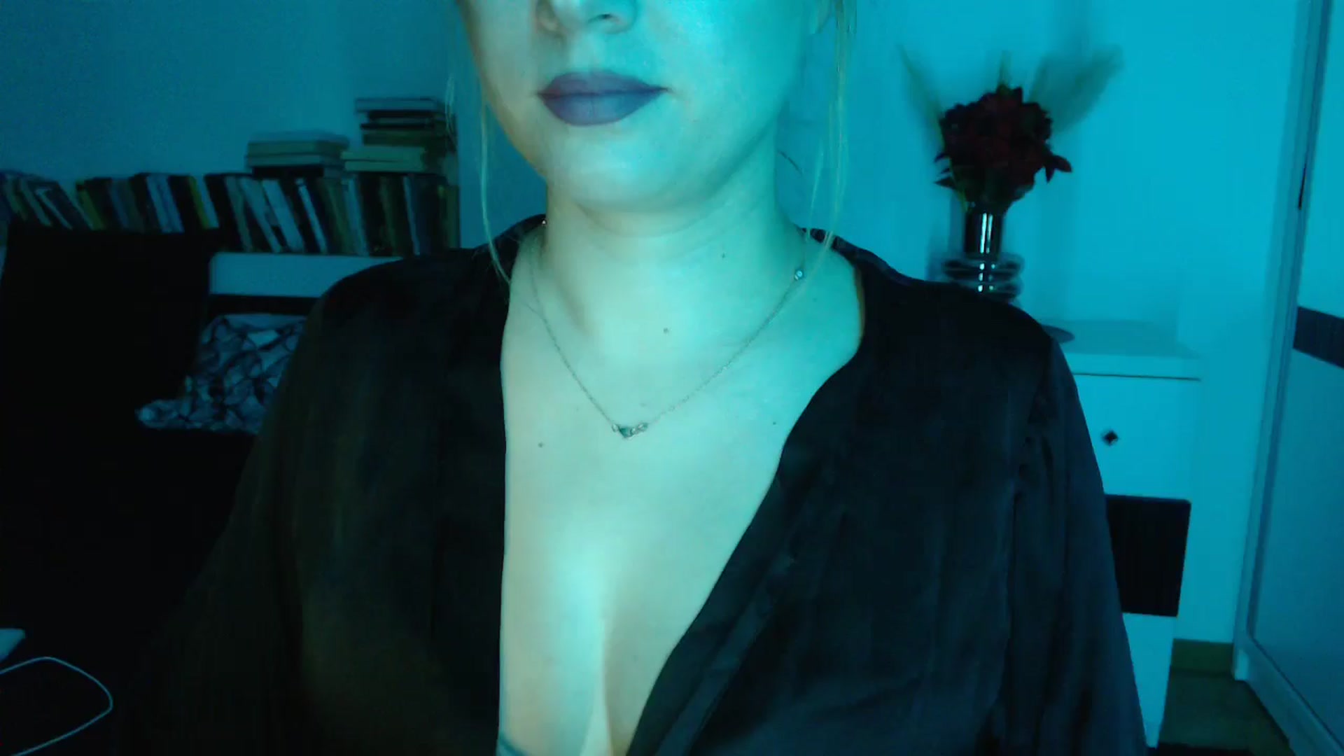 Gallery image thumbnail from Sandy___'s myfreecams stream on, 11/10/2024, 01:33 image 11 of 20