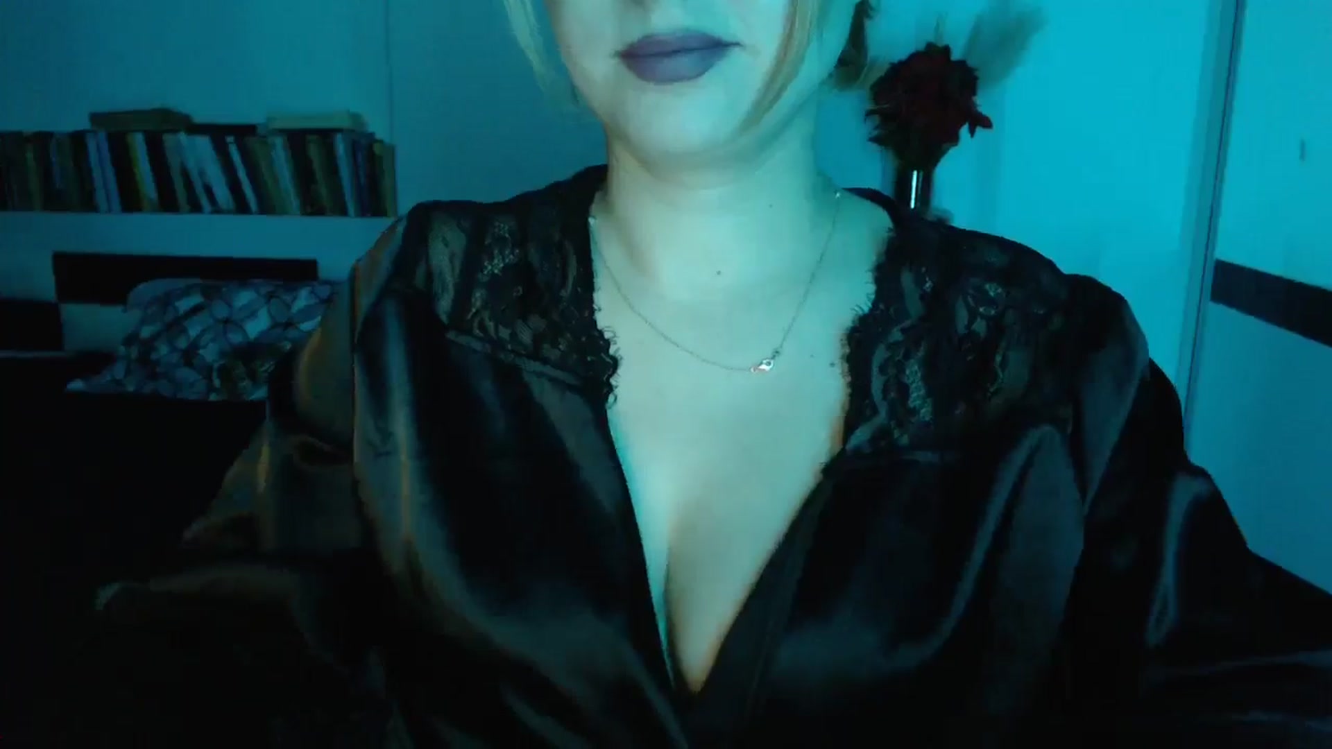 Gallery image thumbnail from Sandy___'s myfreecams stream on, 11/18/2024, 23:46 image 7 of 20