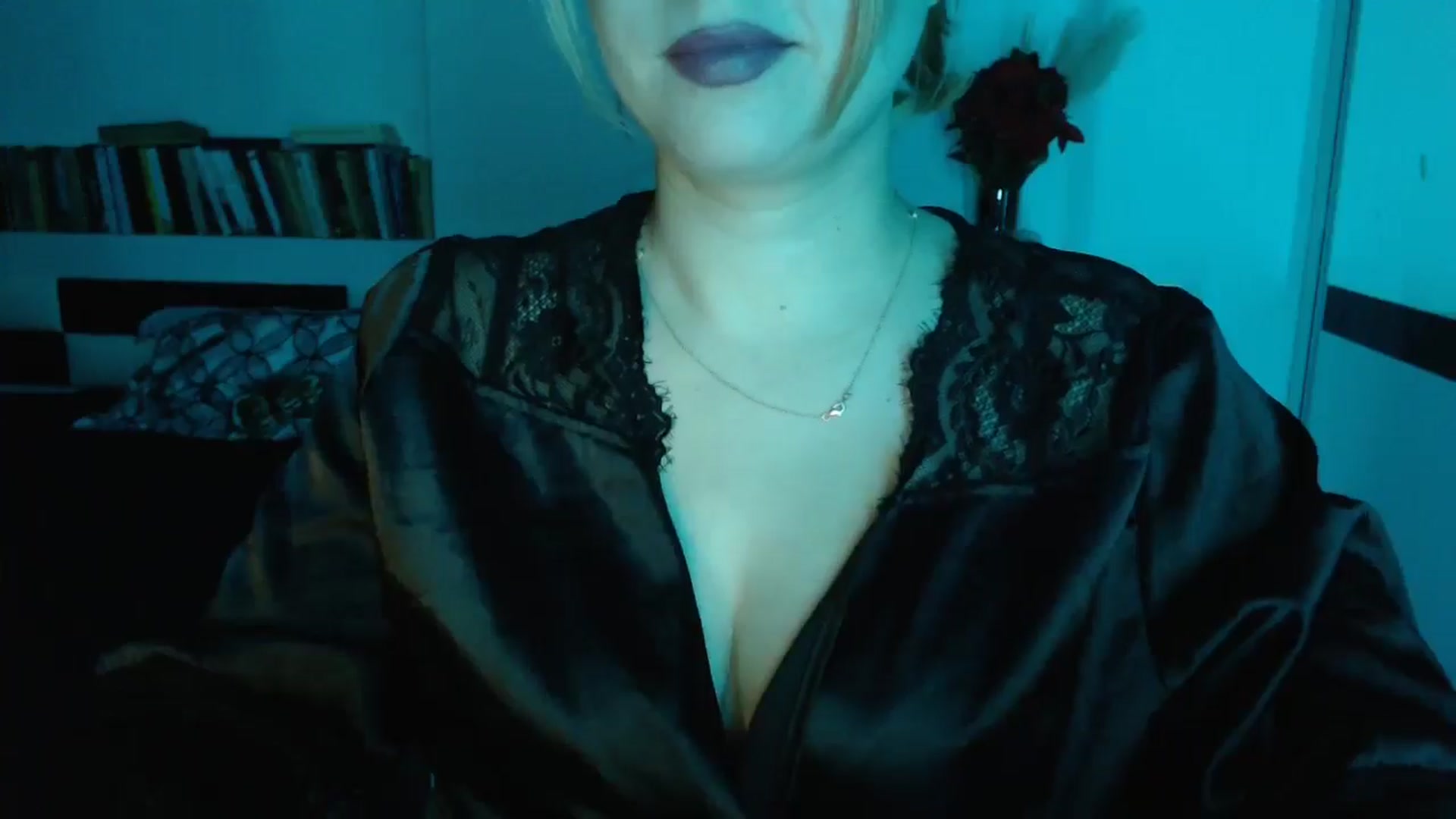 Gallery image thumbnail from Sandy___'s myfreecams stream on, 11/18/2024, 23:46 image 4 of 20