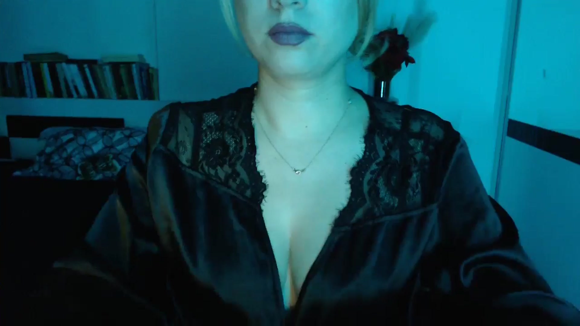 Gallery image thumbnail from Sandy___'s myfreecams stream on, 11/19/2024, 24:32 image 3 of 20