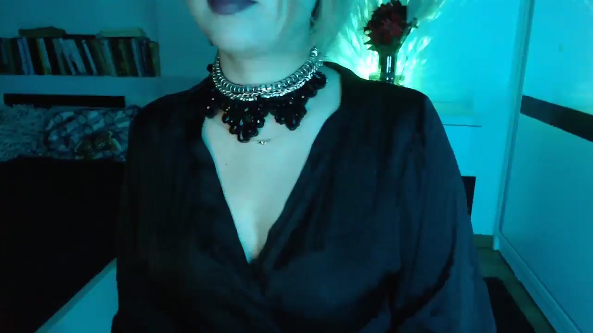 Gallery image thumbnail from Sandy___'s myfreecams stream on, 12/07/2024, 24:51 image 19 of 20