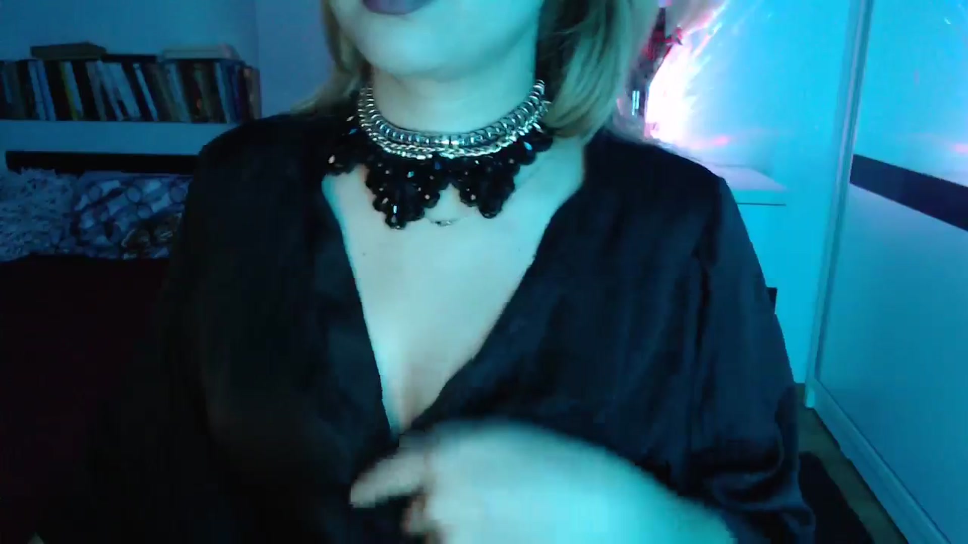 Gallery image thumbnail from Sandy___'s myfreecams stream on, 12/07/2024, 24:51 image 9 of 20