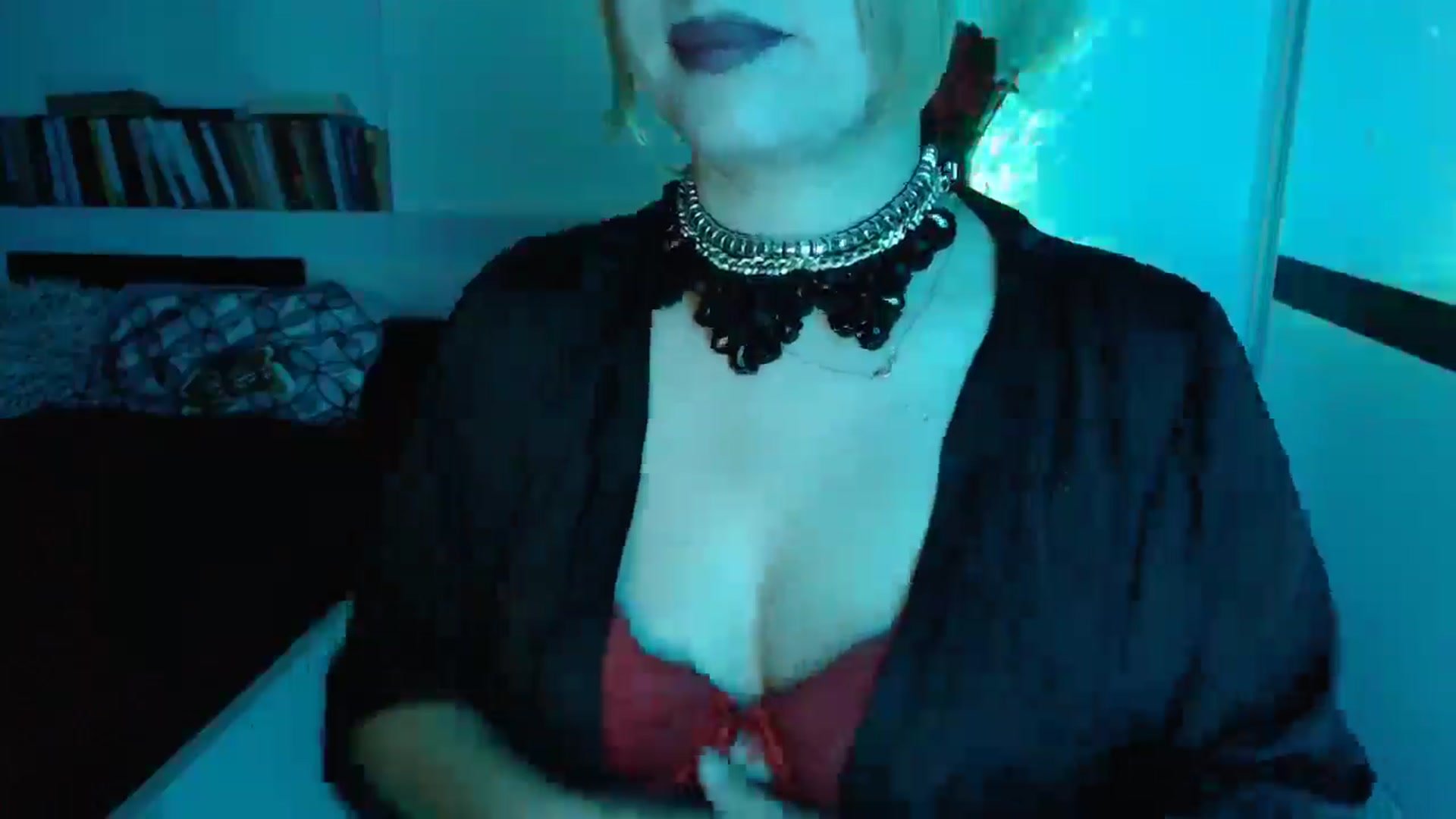 Gallery image thumbnail from Sandy___'s myfreecams stream on, 12/07/2024, 03:05 image 16 of 20
