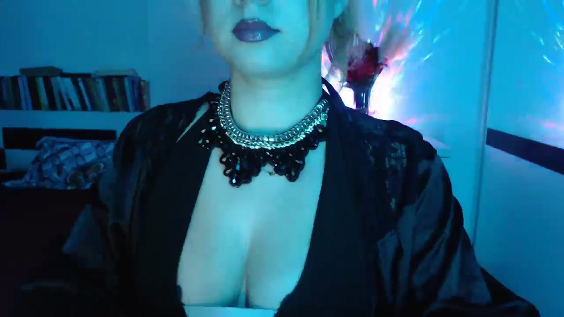 Gallery image thumbnail from Sandy___'s myfreecams stream on, 12/08/2024, 24:42 image 15 of 20