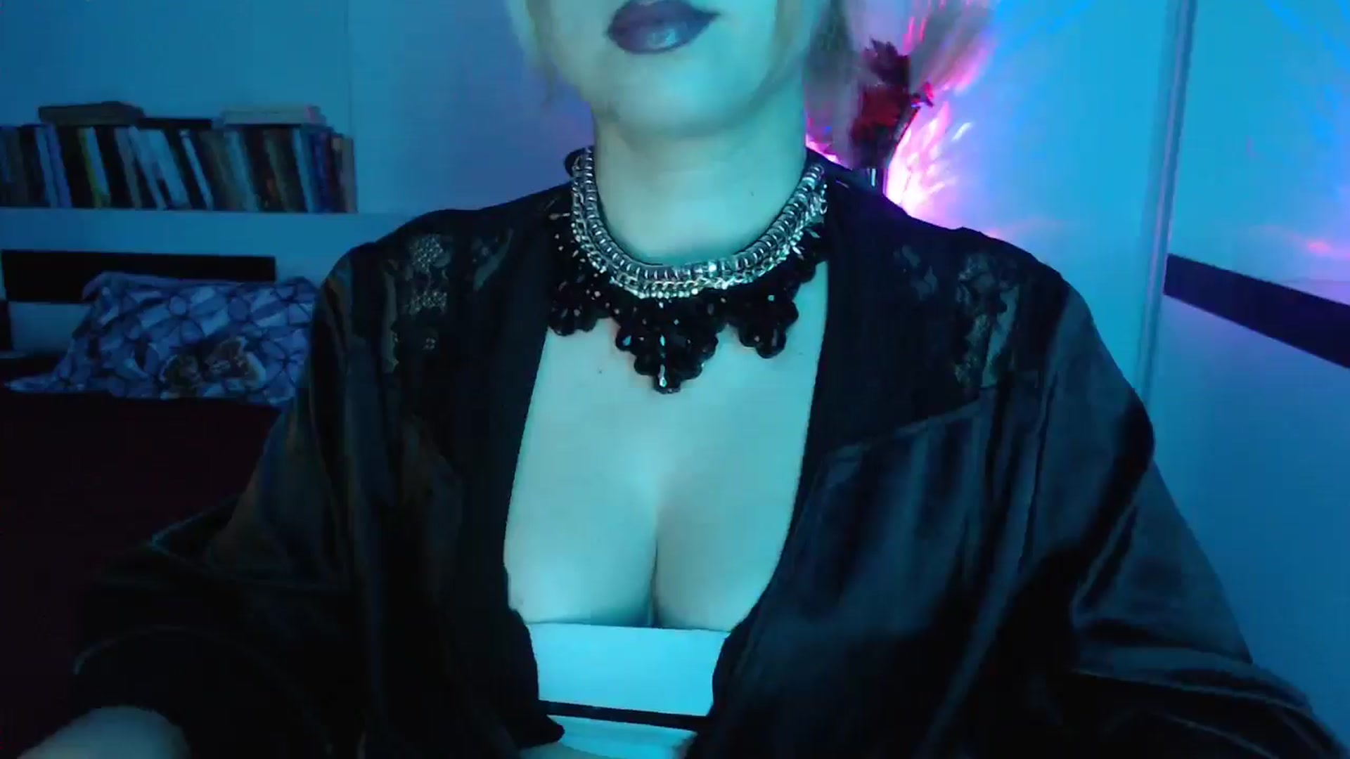 Gallery image thumbnail from Sandy___'s myfreecams stream on, 12/08/2024, 24:42 image 7 of 20
