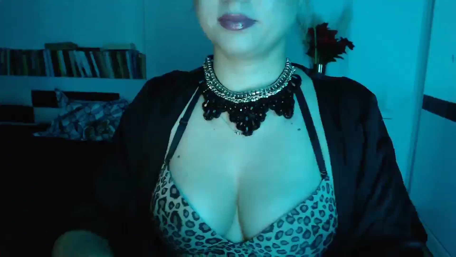 Gallery image thumbnail from Sandy___'s myfreecams stream on, 12/12/2024, 01:03 image 3 of 20