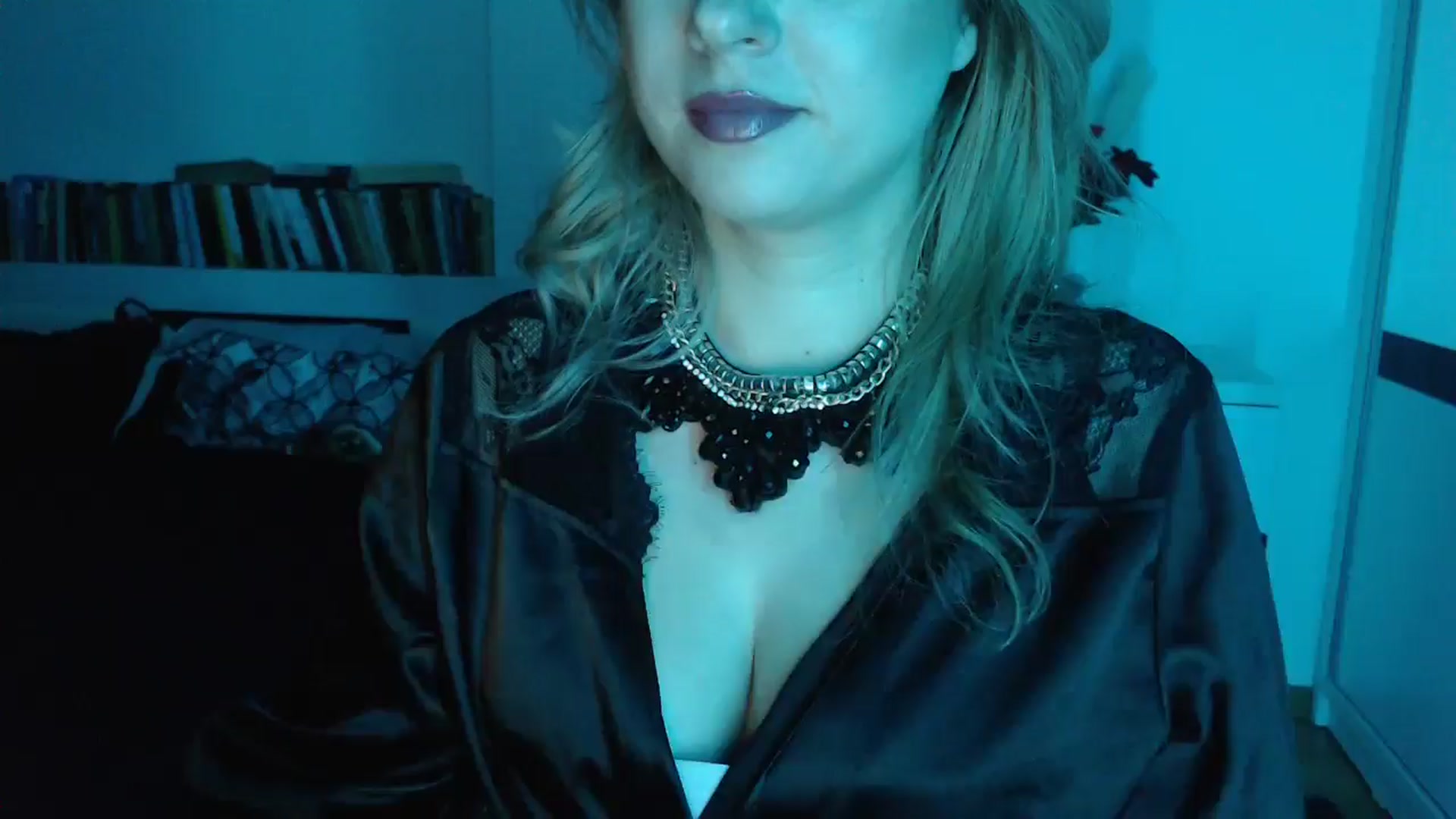 Gallery image thumbnail from Sandy___'s myfreecams stream on, 12/22/2024, 24:56 image 1 of 20