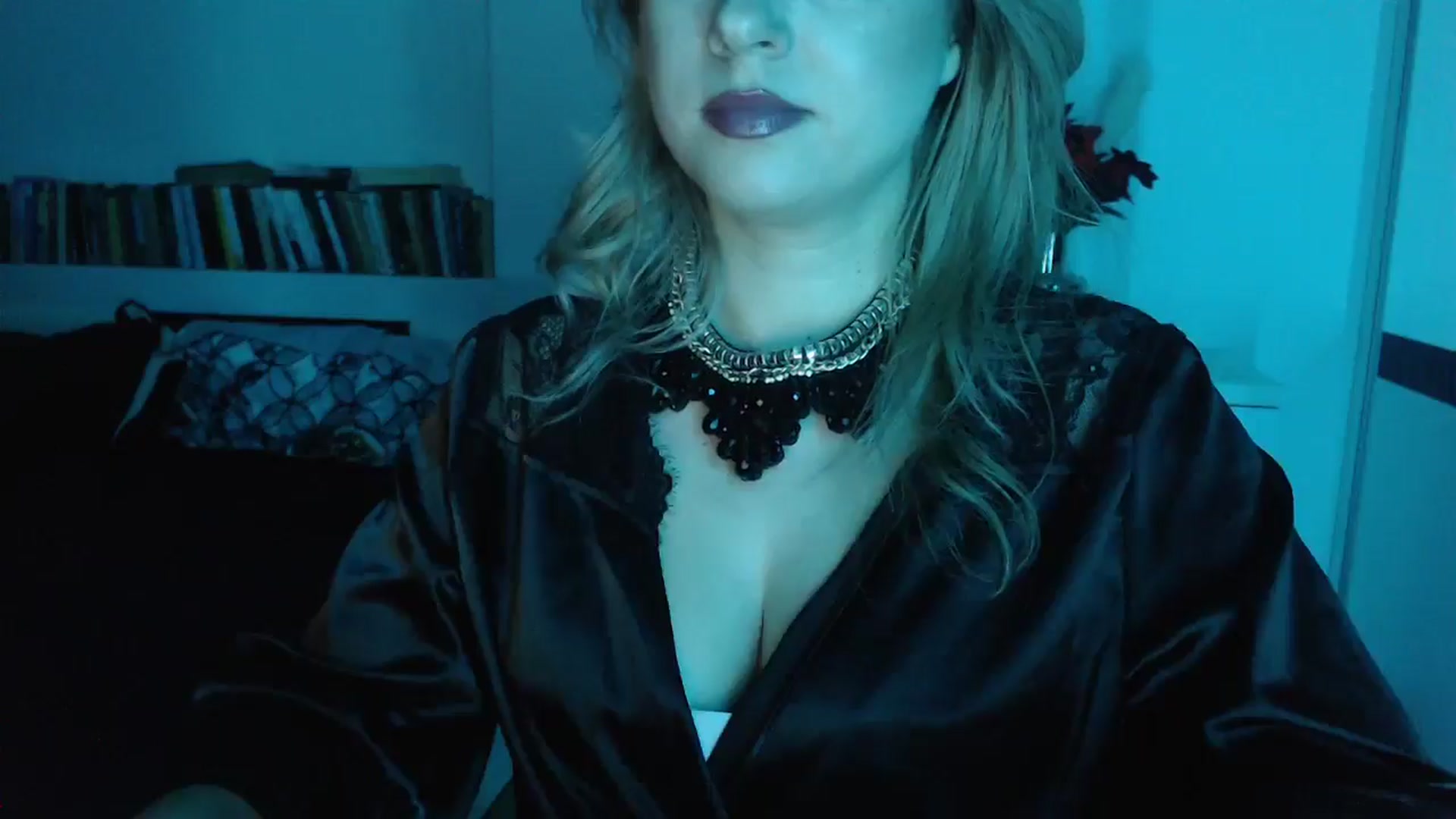 Gallery image thumbnail from Sandy___'s myfreecams stream on, 12/22/2024, 24:56 image 4 of 20