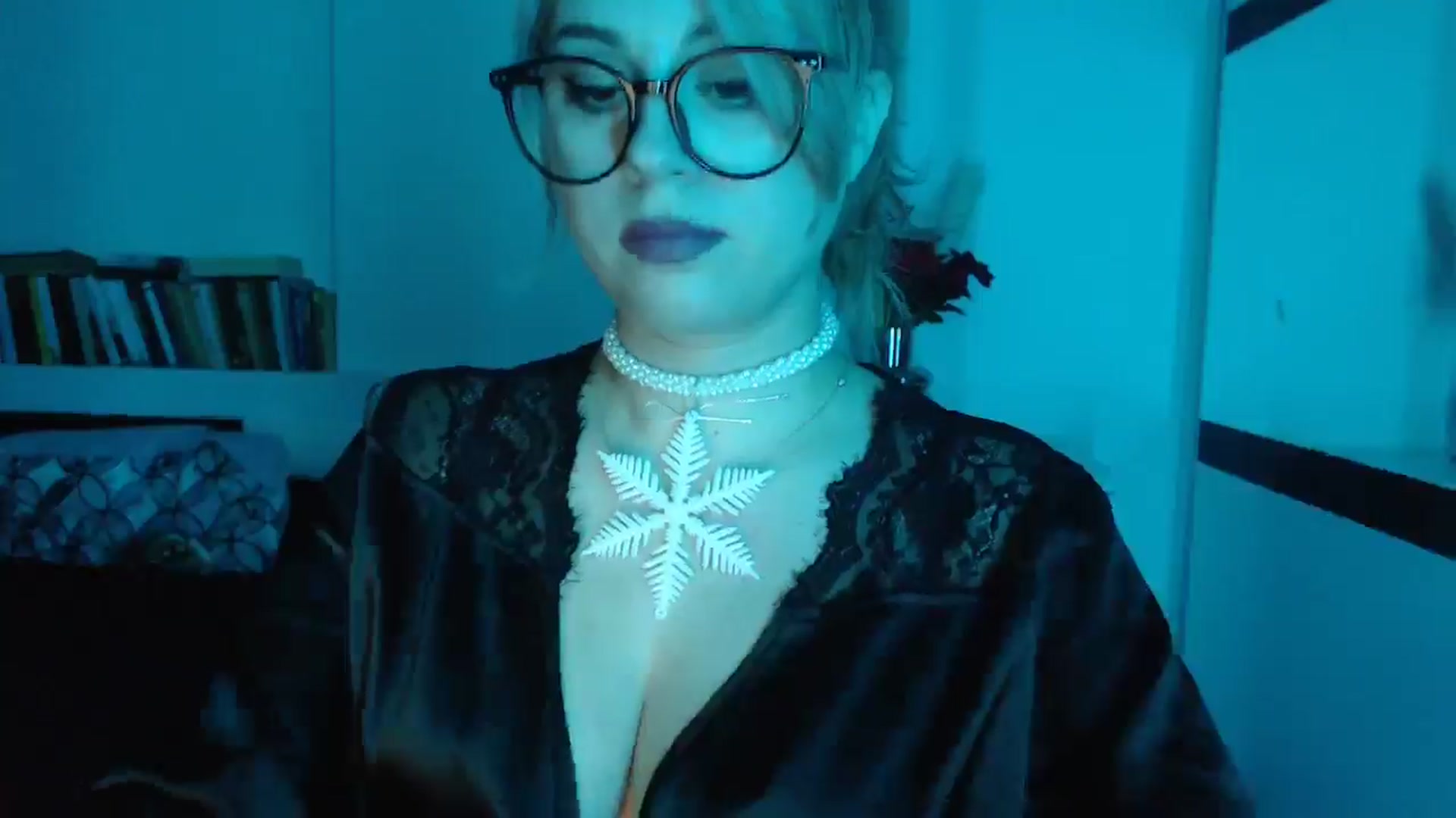 Gallery image thumbnail from Sandy___'s myfreecams stream on, 12/26/2024, 24:00 image 12 of 20