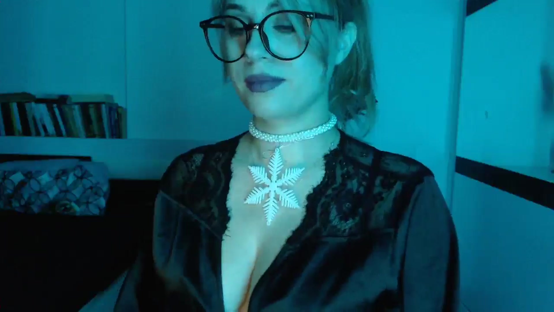 Gallery image thumbnail from Sandy___'s myfreecams stream on, 12/26/2024, 24:59 image 17 of 20