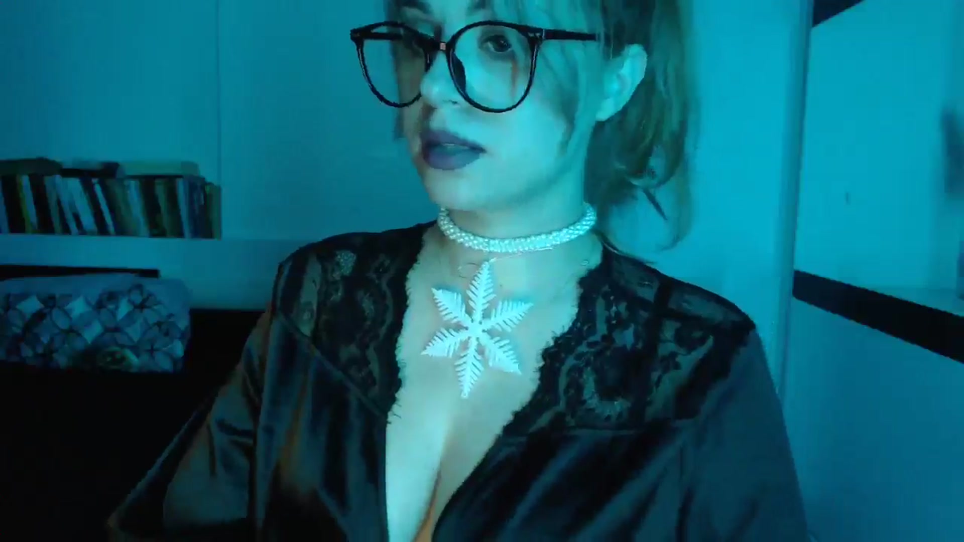 Gallery image thumbnail from Sandy___'s myfreecams stream on, 12/26/2024, 24:59 image 11 of 20