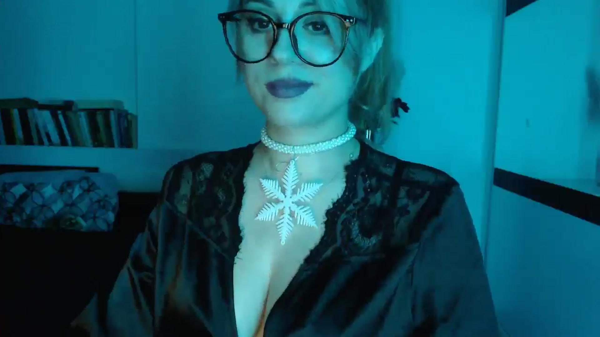 Gallery image thumbnail from Sandy___'s myfreecams stream on, 12/26/2024, 24:59 image 14 of 20