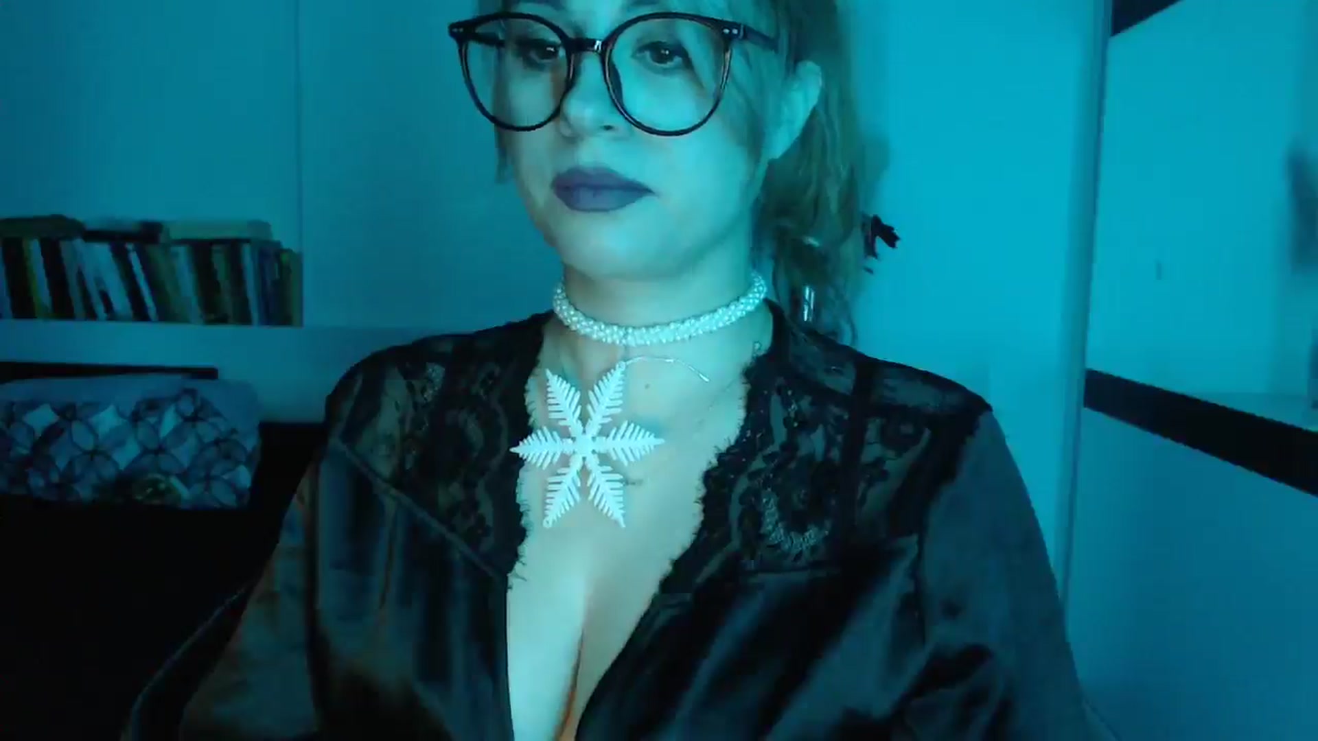 Gallery image thumbnail from Sandy___'s myfreecams stream on, 12/26/2024, 24:59 image 2 of 20