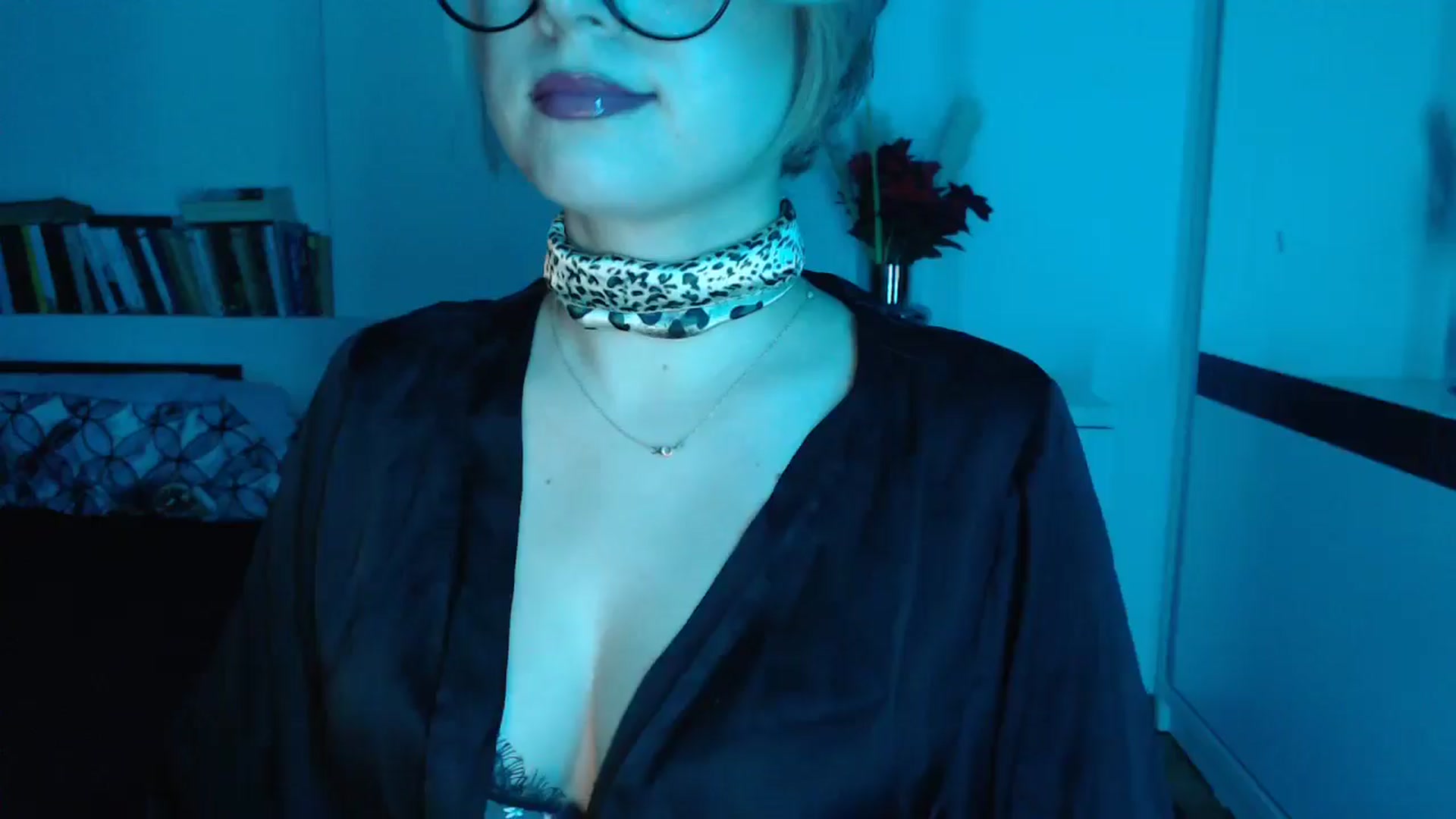 Gallery image thumbnail from Sandy___'s myfreecams stream on, 12/30/2024, 23:53 image 9 of 20