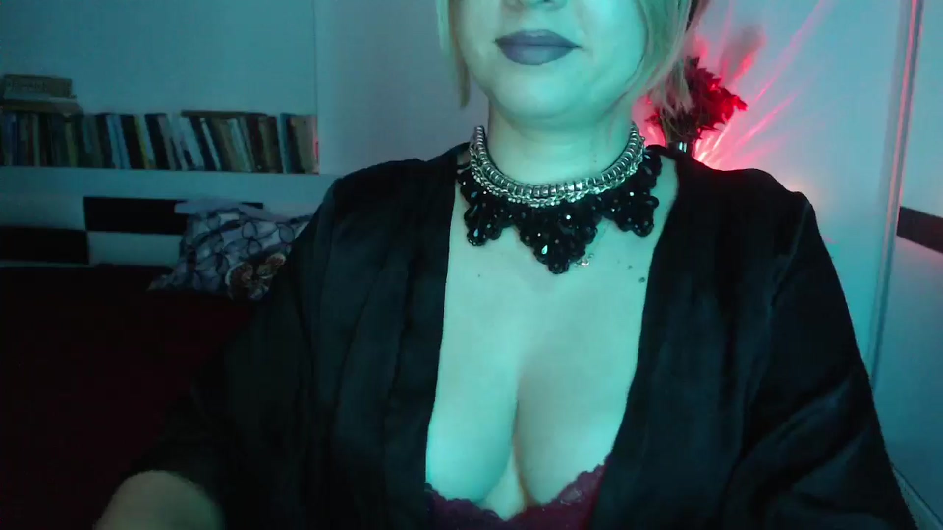 Gallery image thumbnail from Sandy___'s myfreecams stream on, 01/19/2025, 24:44 image 10 of 20