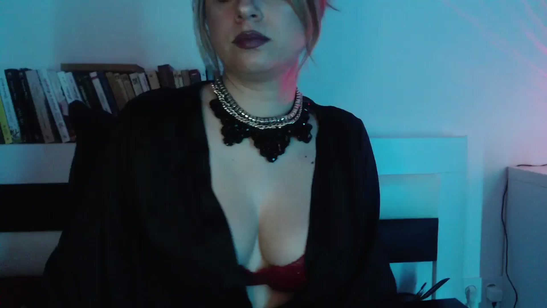 Gallery image thumbnail from Sandy___'s myfreecams stream on, 01/19/2025, 02:19 image 13 of 20