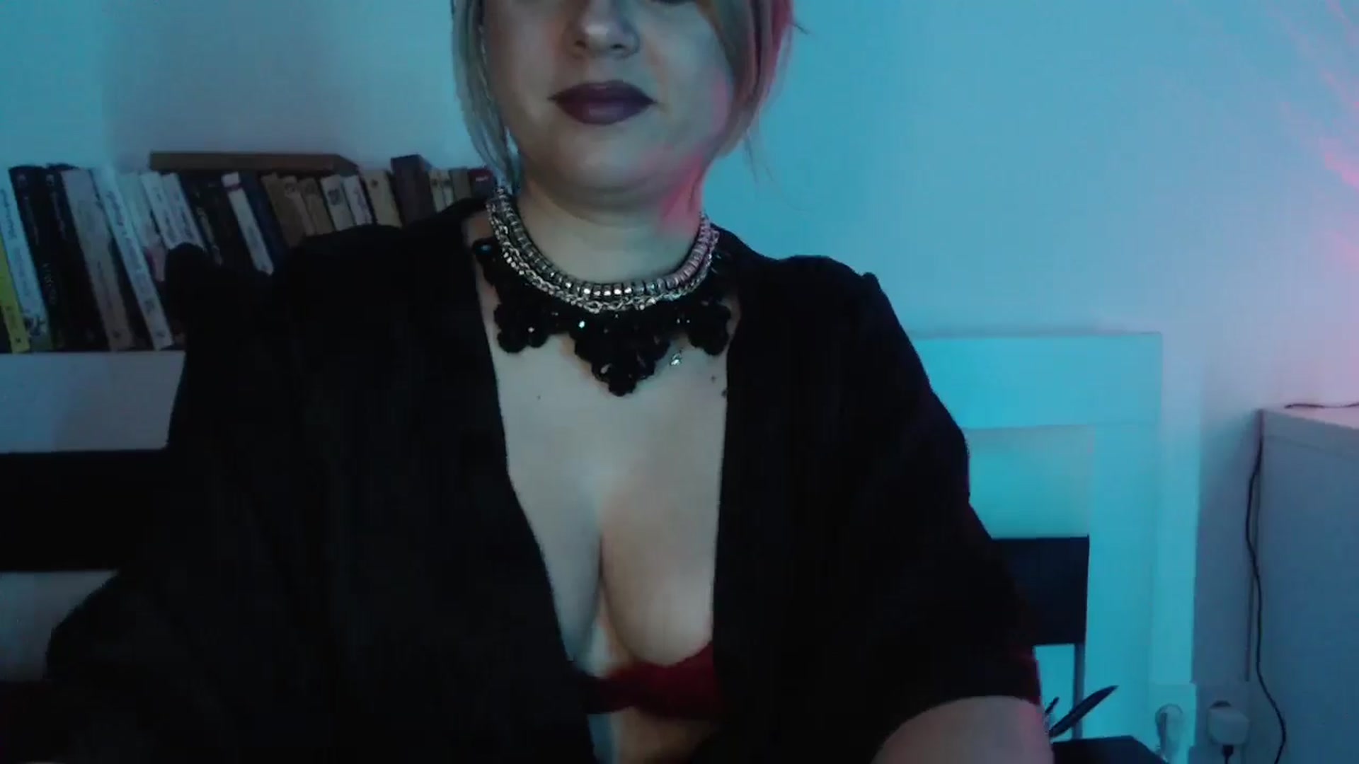 Gallery image thumbnail from Sandy___'s myfreecams stream on, 01/19/2025, 02:19 image 18 of 20