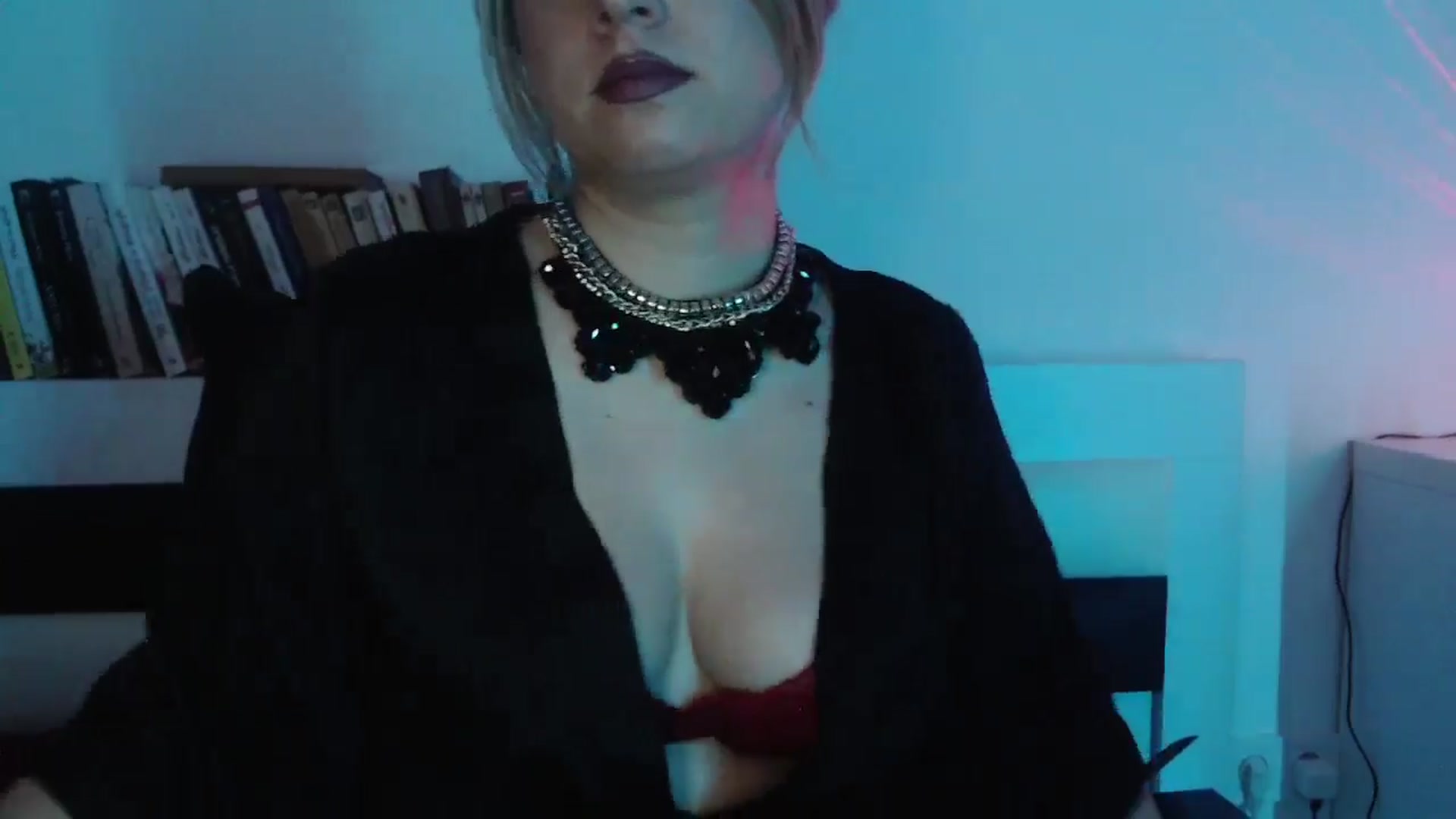 Gallery image thumbnail from Sandy___'s myfreecams stream on, 01/19/2025, 02:19 image 10 of 20