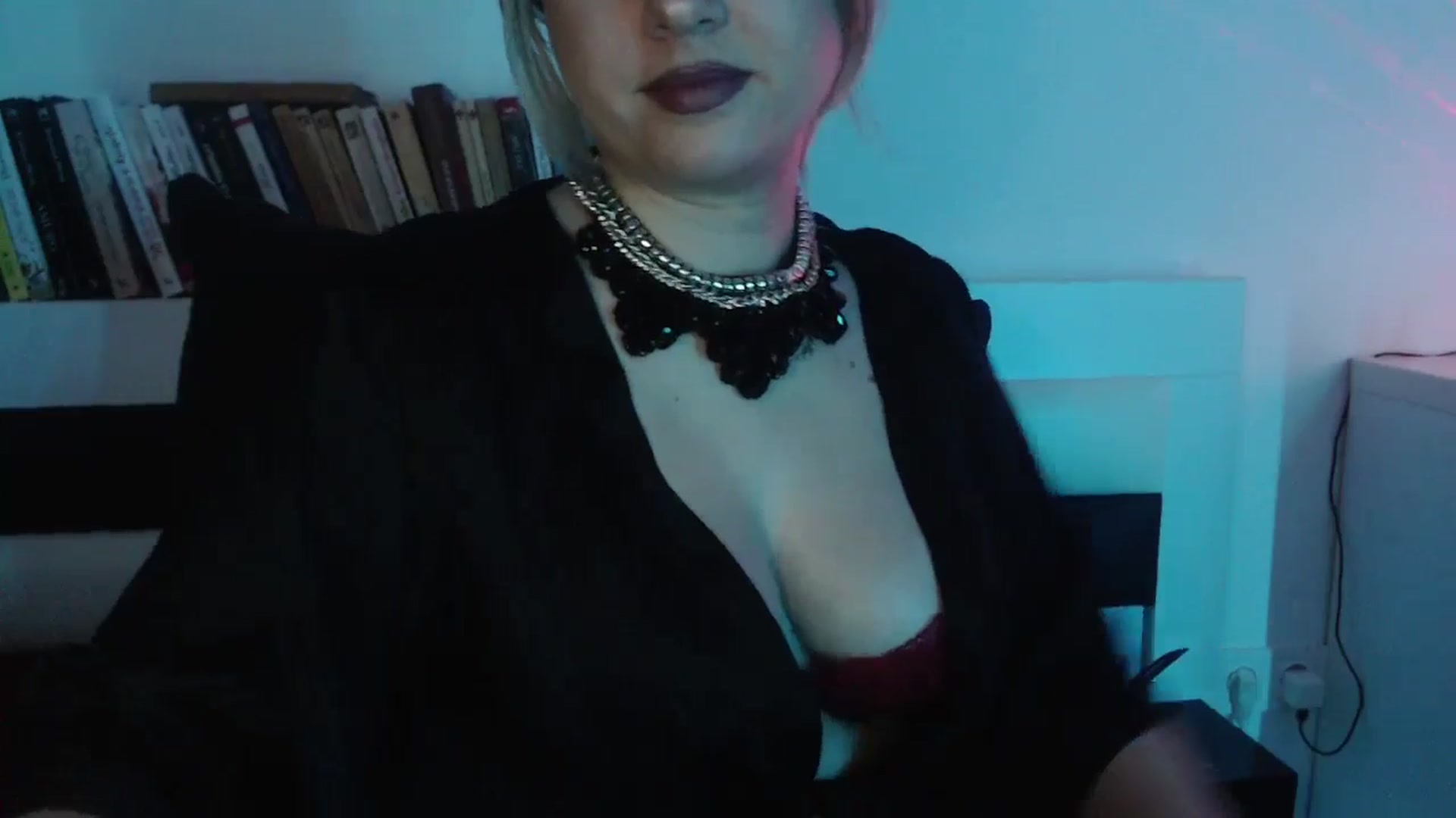 Gallery image thumbnail from Sandy___'s myfreecams stream on, 01/19/2025, 02:19 image 19 of 20