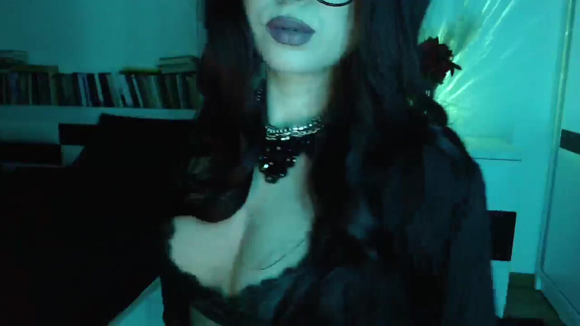Gallery image thumbnail from Sandy___'s myfreecams stream on, 03/06/2025, 22:05 image 2 of 20