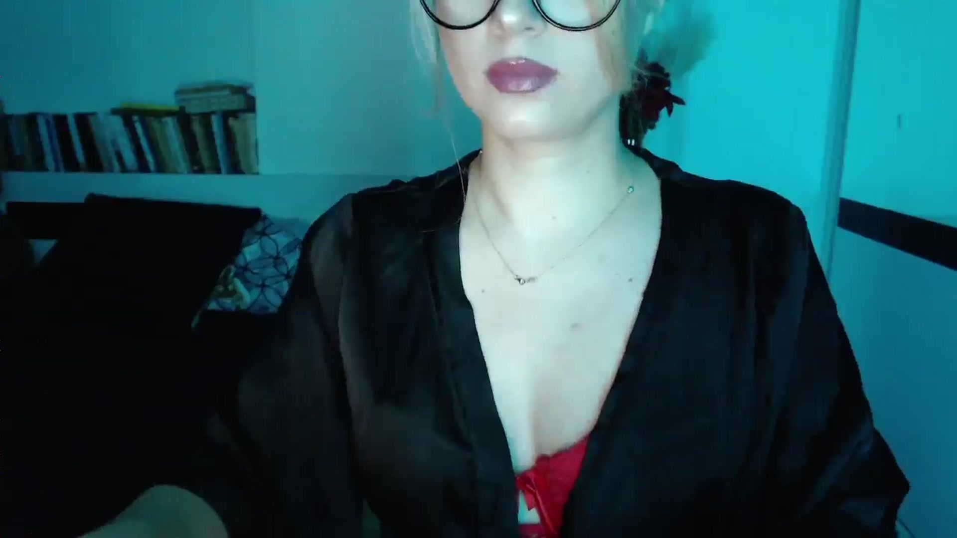 Gallery image thumbnail from Sandy___'s myfreecams stream on, 03/20/2025, 21:45 image 14 of 20