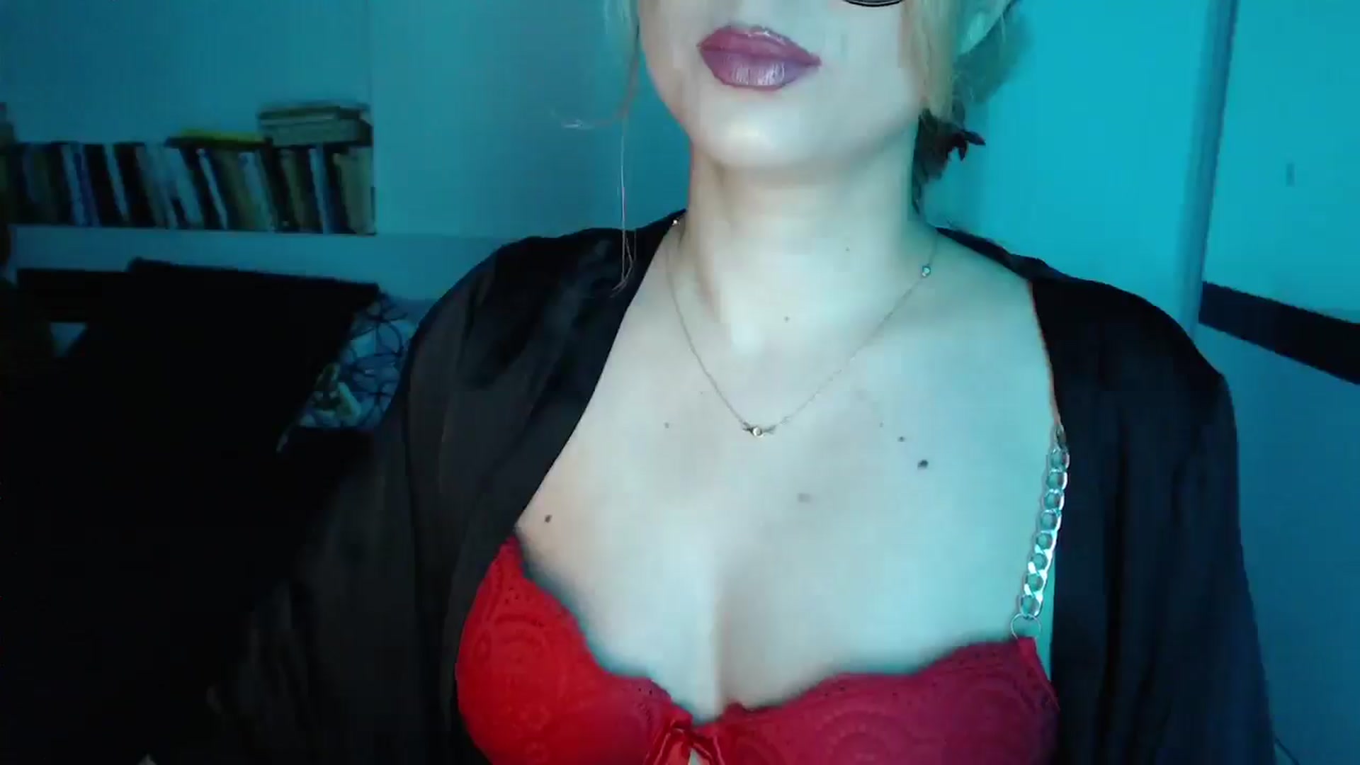 Gallery image thumbnail from Sandy___'s myfreecams stream on, 03/20/2025, 21:45 image 7 of 20