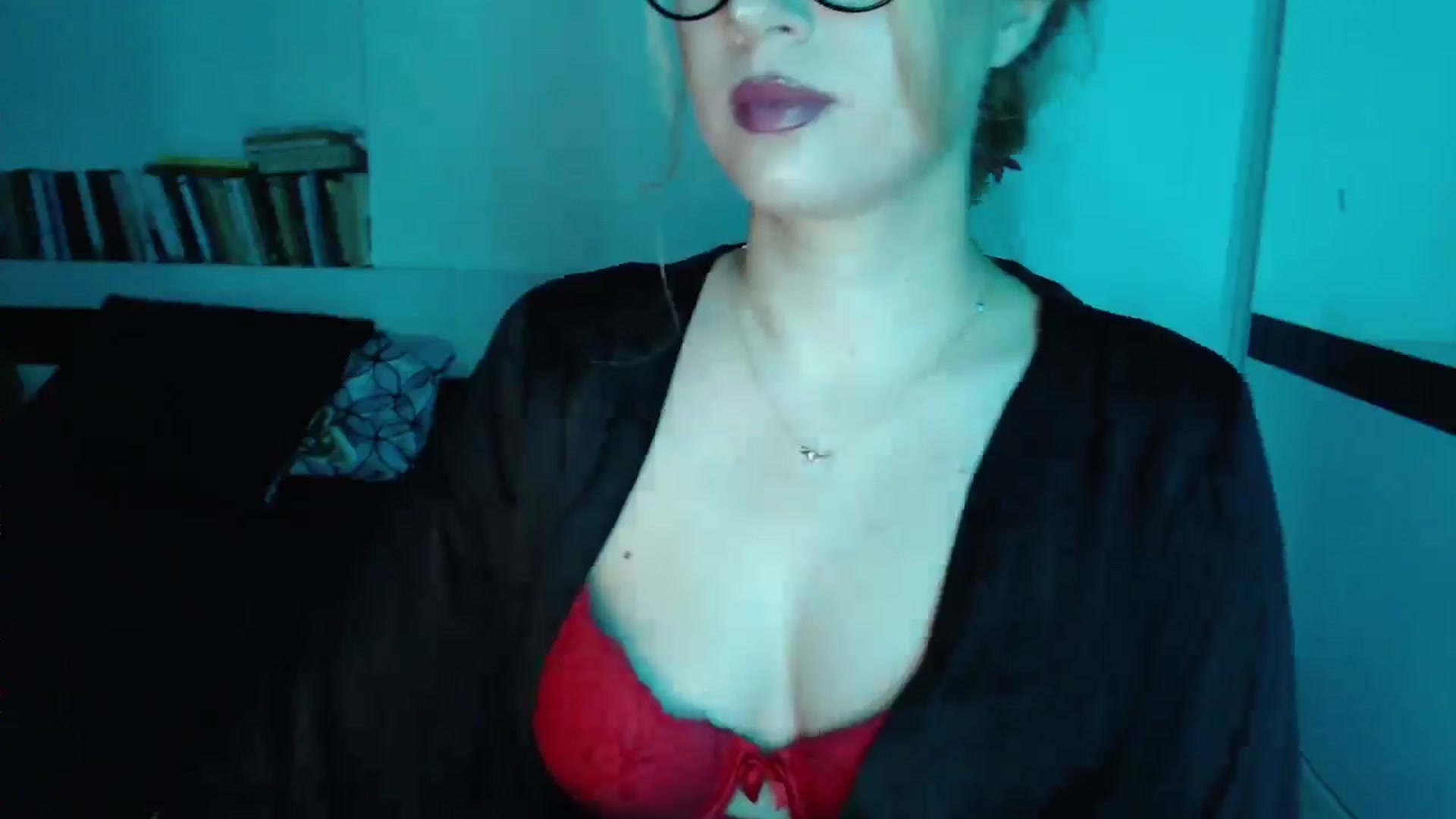 Gallery image thumbnail from Sandy___'s myfreecams stream on, 03/20/2025, 22:52 image 7 of 20