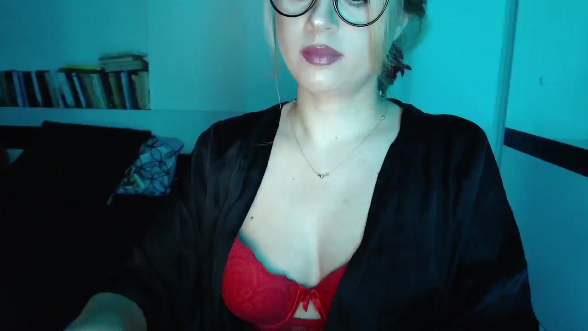 Gallery image thumbnail from Sandy___'s myfreecams stream on, 03/20/2025, 22:52 image 6 of 20