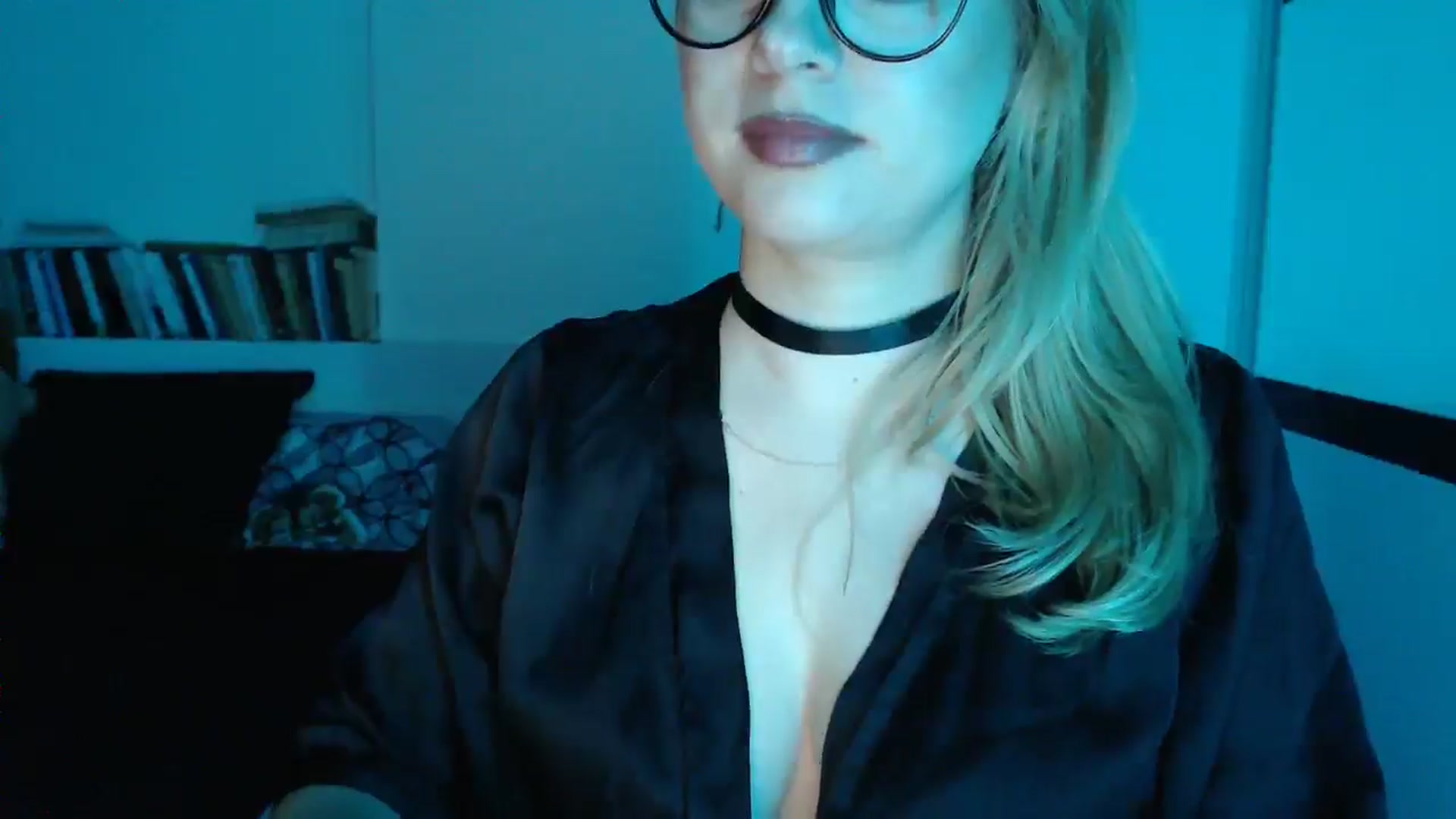 Gallery image thumbnail from Sandy___'s myfreecams stream on, 05/03/2025, 24:35 image 4 of 20