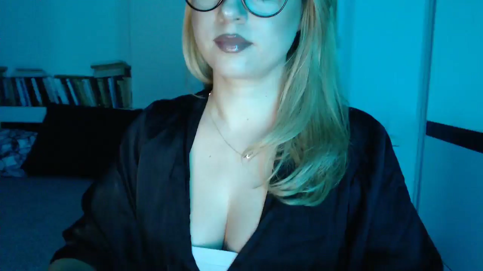 Gallery image thumbnail from Sandy___'s myfreecams stream on, 05/08/2025, 23:10 image 11 of 20