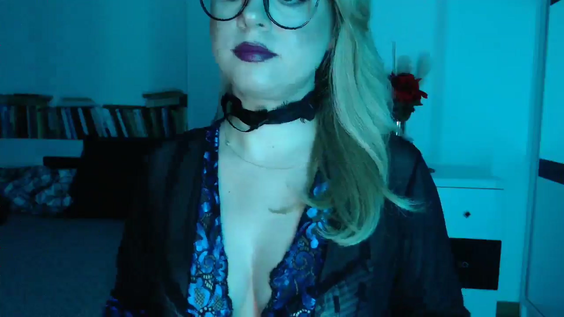 Gallery image thumbnail from Sandy___'s myfreecams stream on, 05/10/2025, 23:28 image 12 of 20