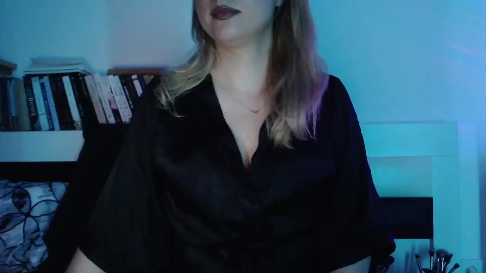 Gallery image thumbnail from Sandy___'s myfreecams stream on, 05/17/2025, 23:28 image 20 of 20