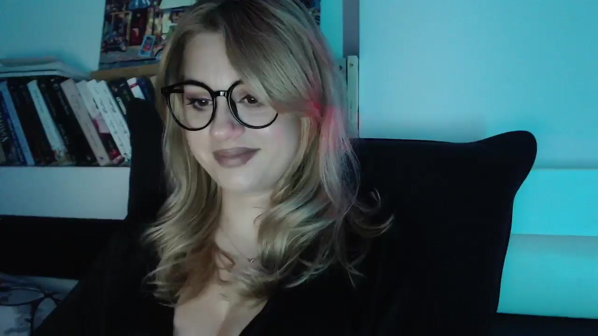 Gallery image thumbnail from Sandy___'s myfreecams stream on, 06/08/2025, 01:52 image 16 of 20